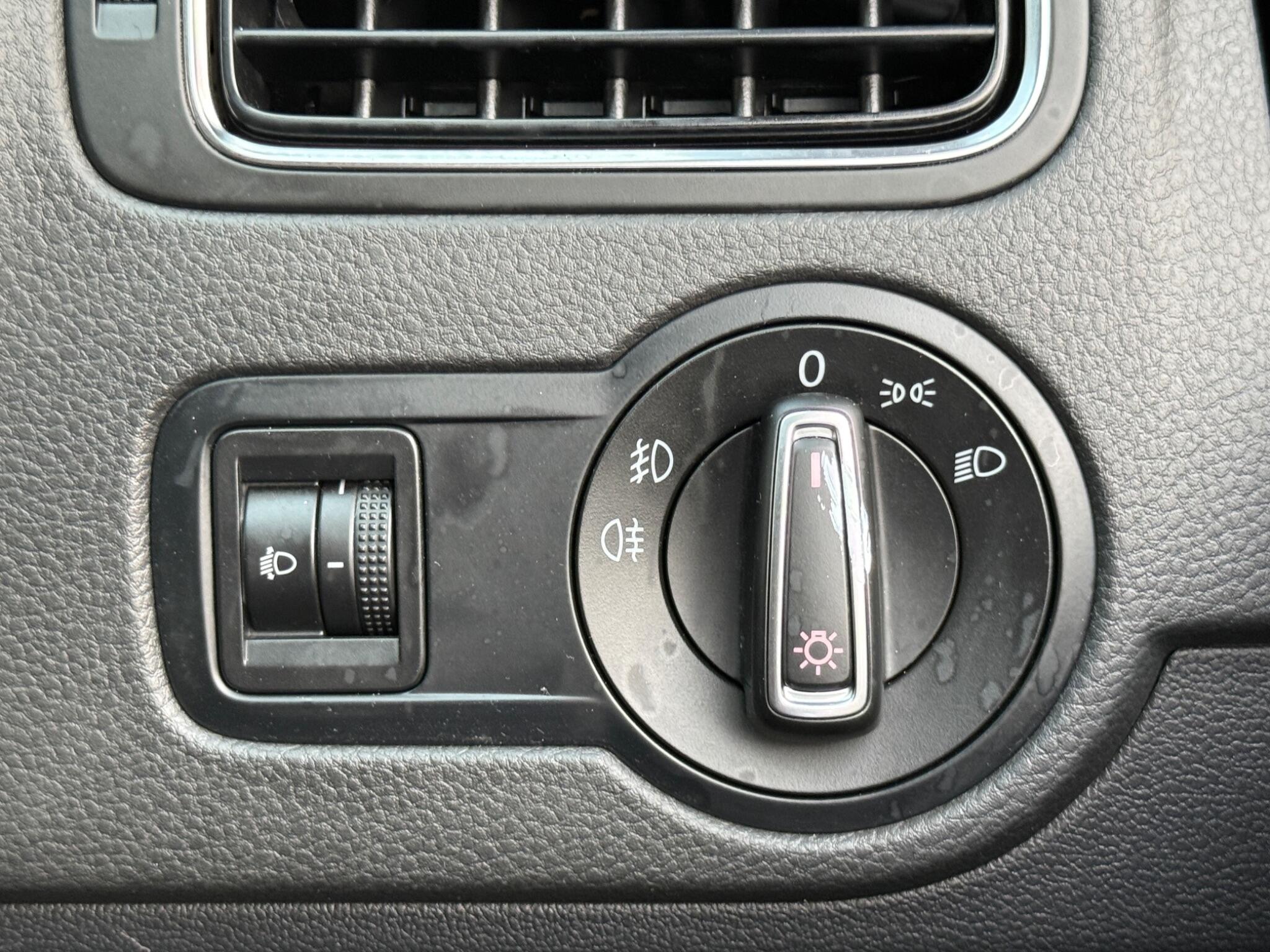 Volkswagen Polo - Image 64