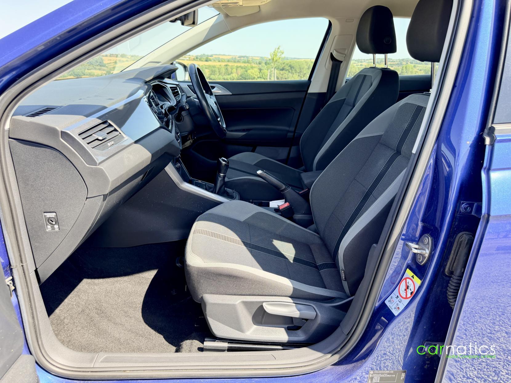 Volkswagen Polo view 13