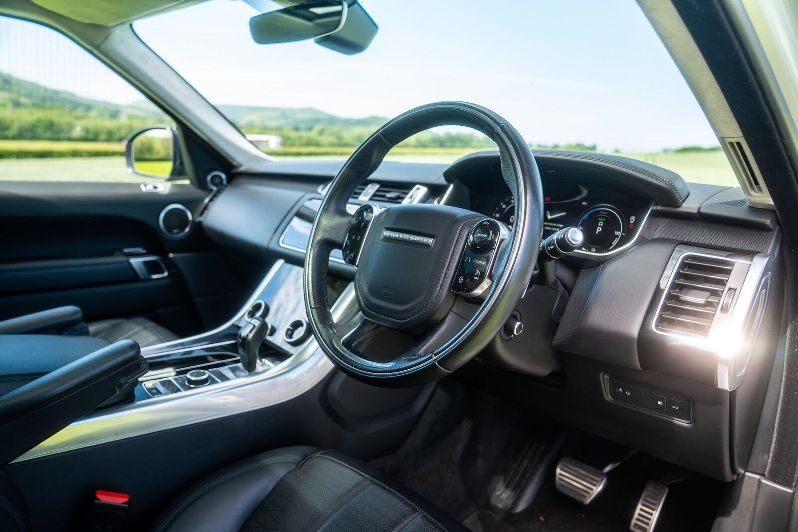 Land Rover Range Rover Sport view 19