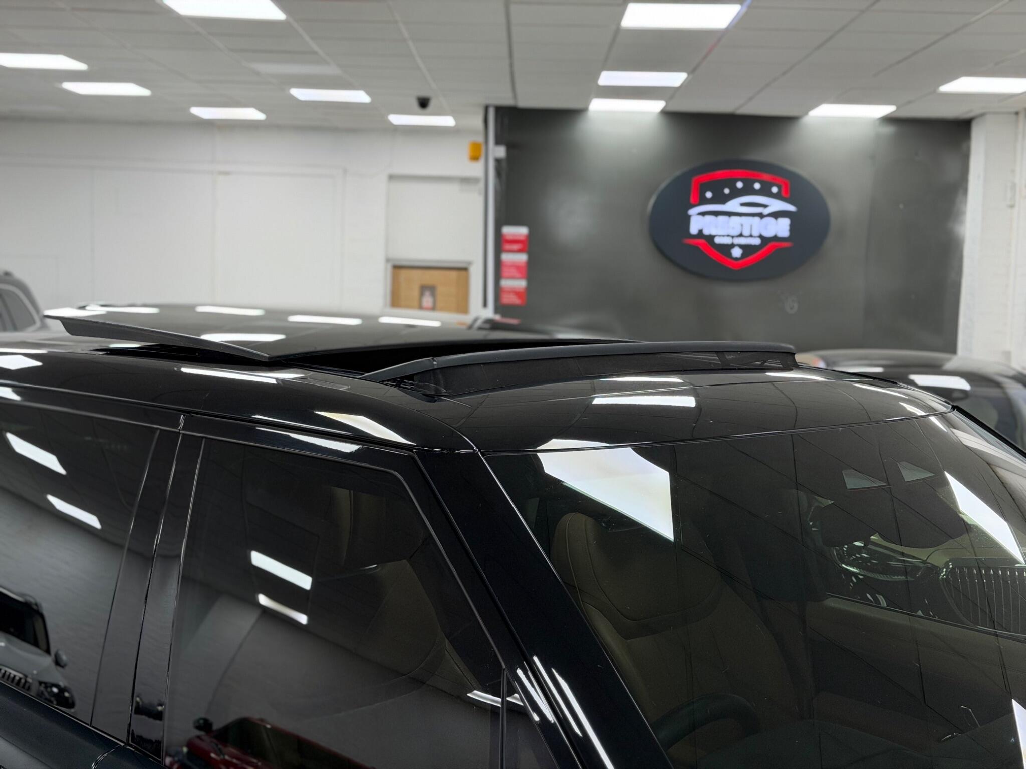 Land Rover Range Rover view 6