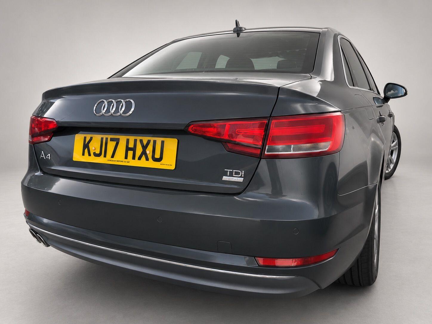 Audi A4 view 14