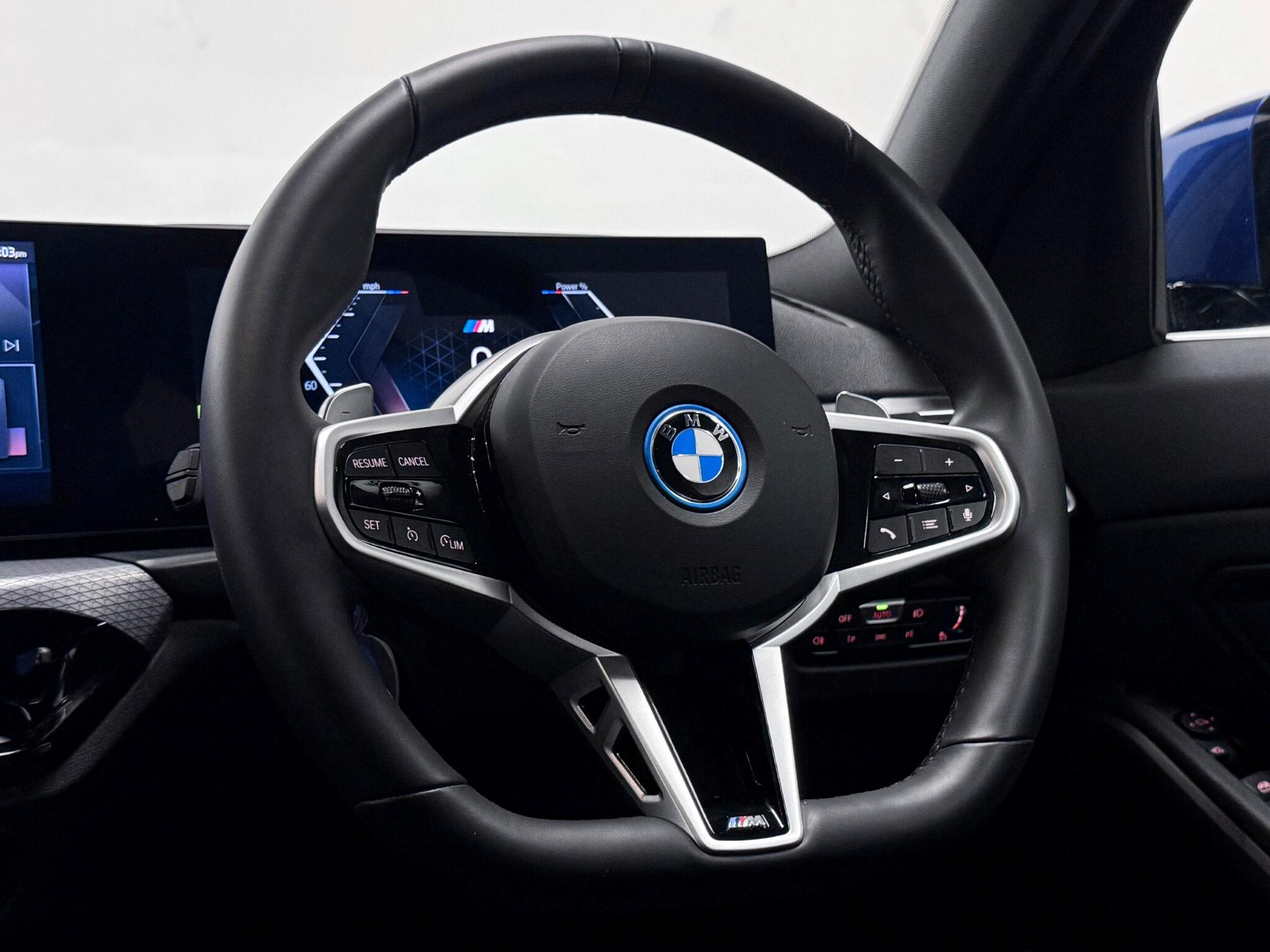 BMW 3 Series view 13