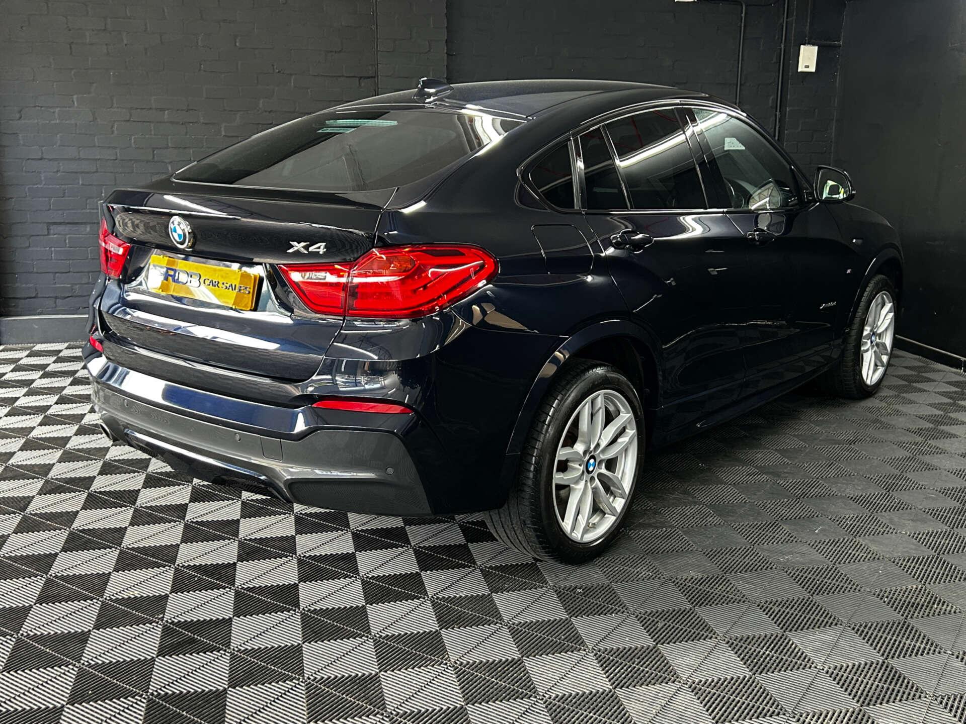 BMW X4 view 15