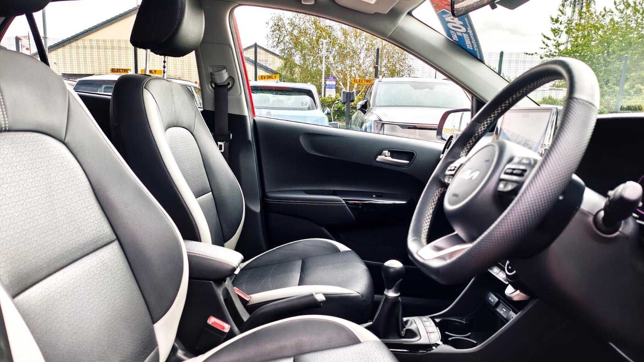Kia Picanto view 18