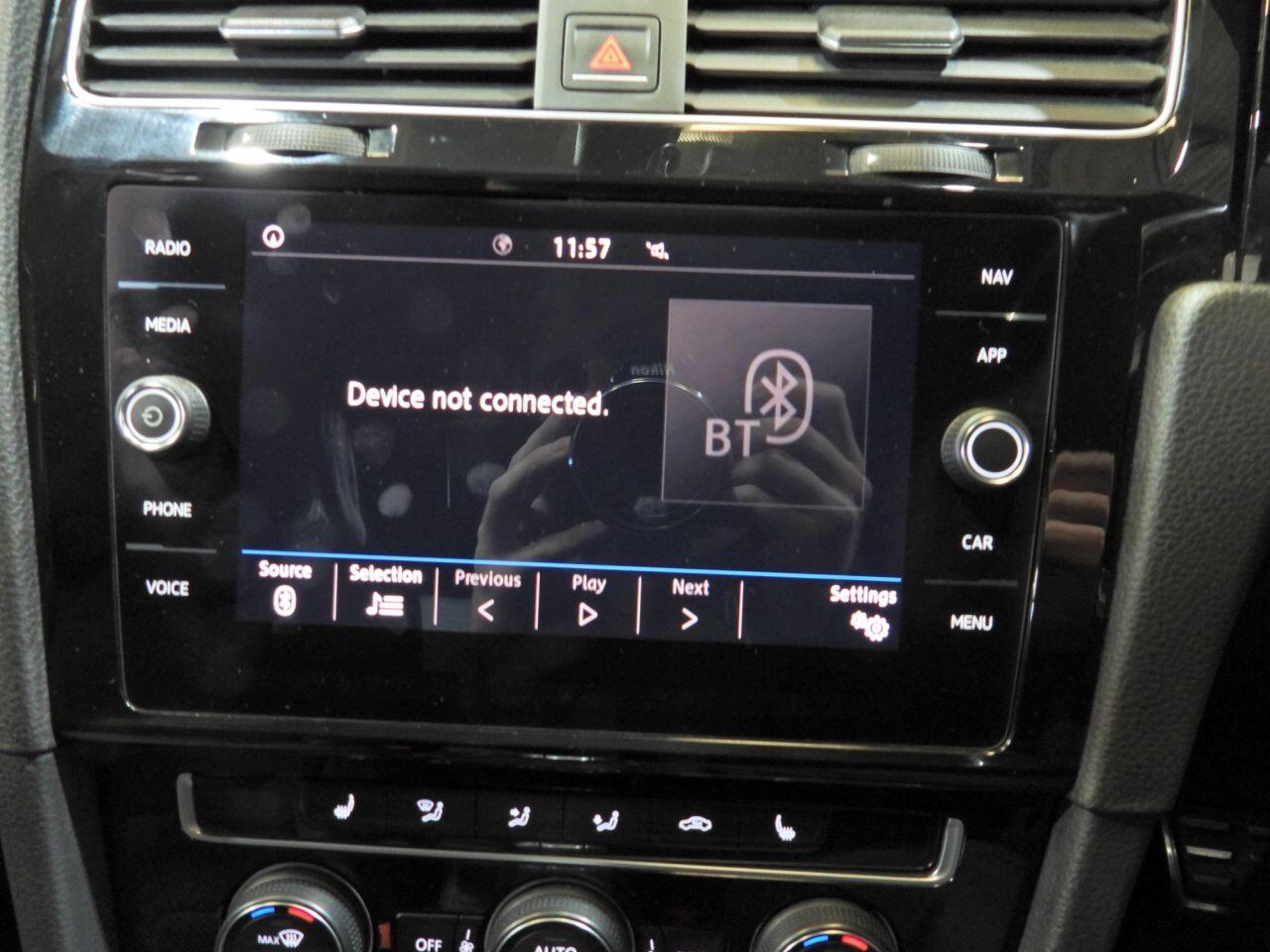 Volkswagen Golf view 27