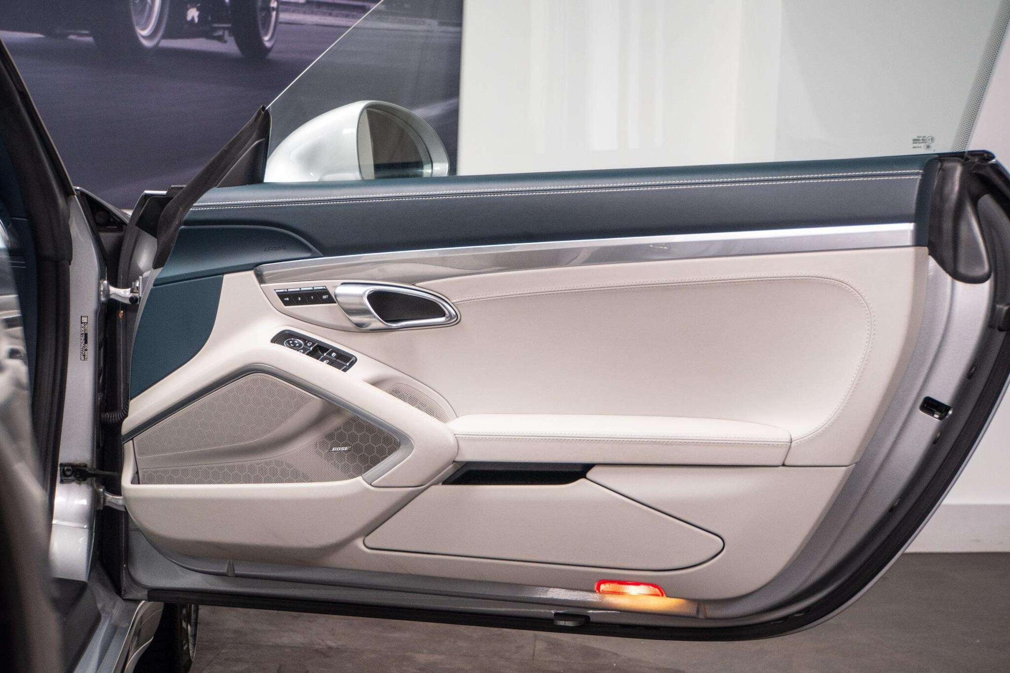 Porsche Targa view 26