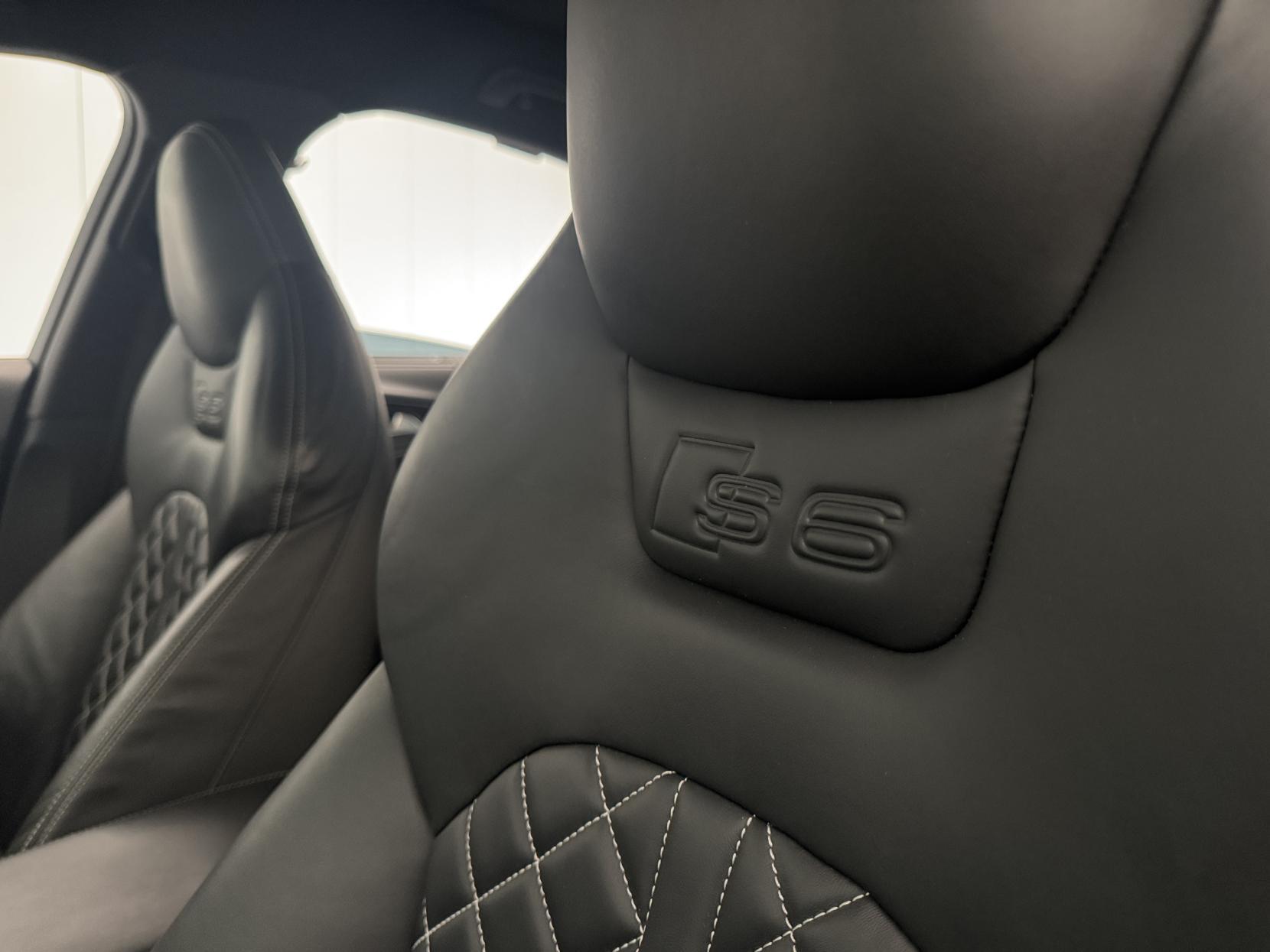 Audi S6 Saloon view 54