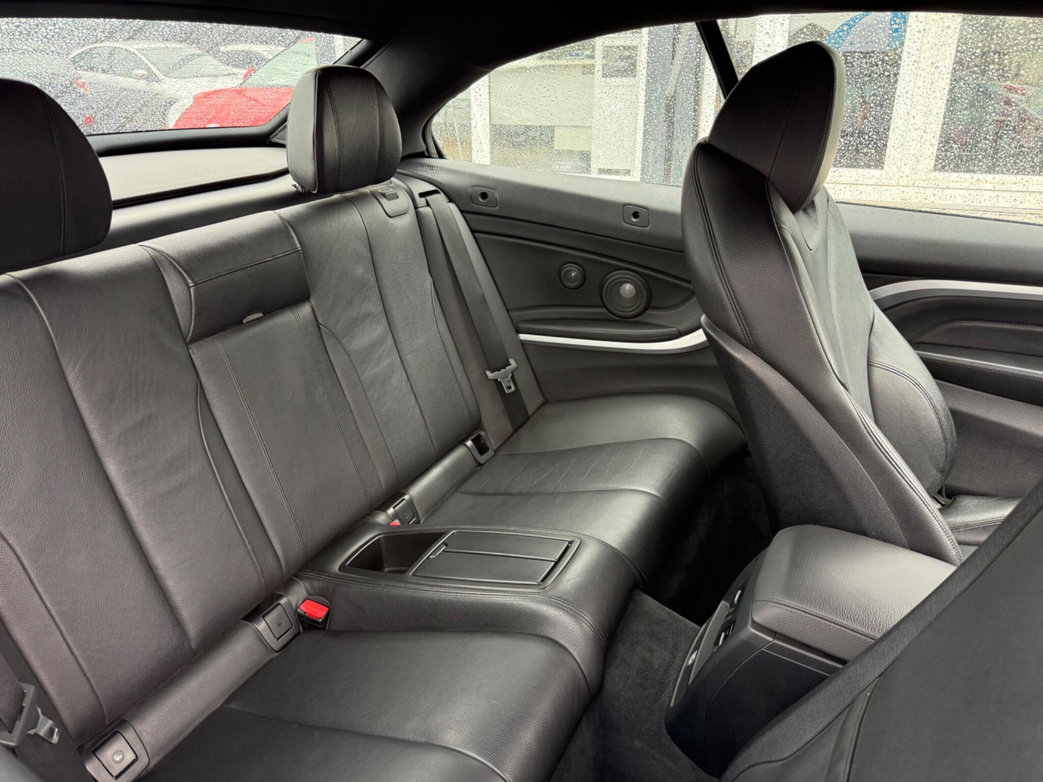 BMW 4 Series view 11