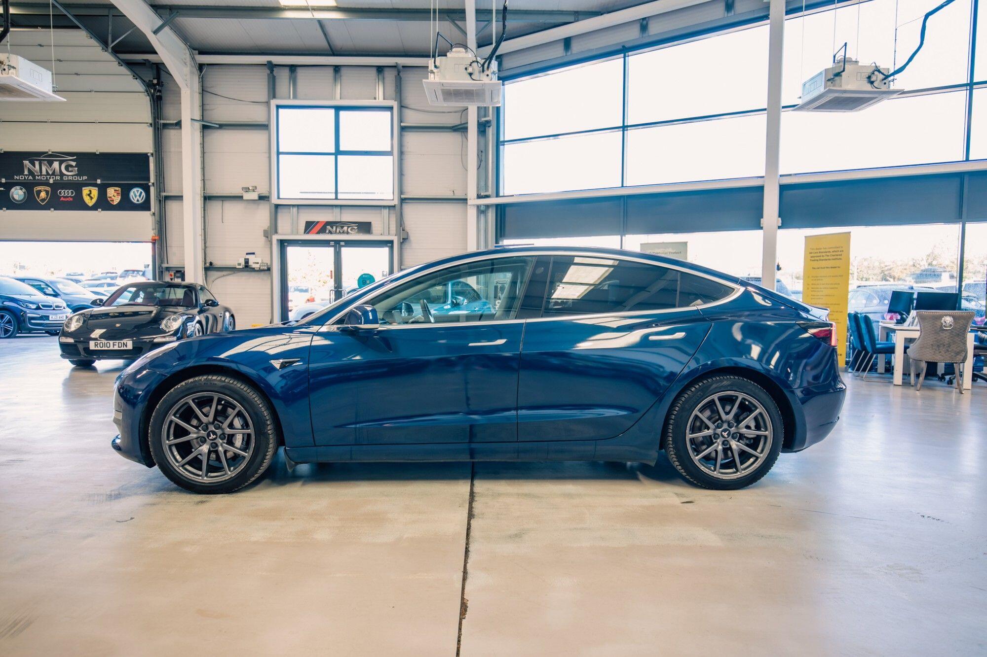 Tesla Model 3 view 23