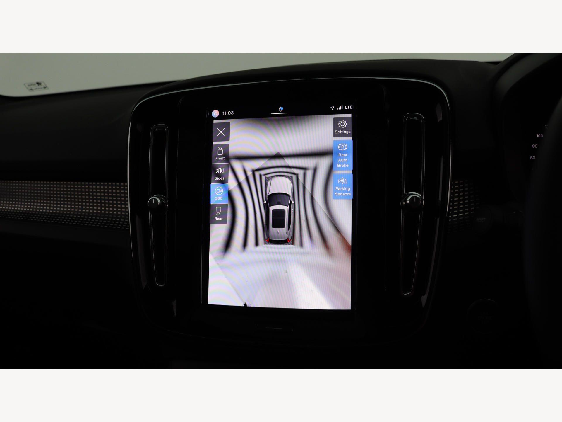 Volvo XC40 view 20
