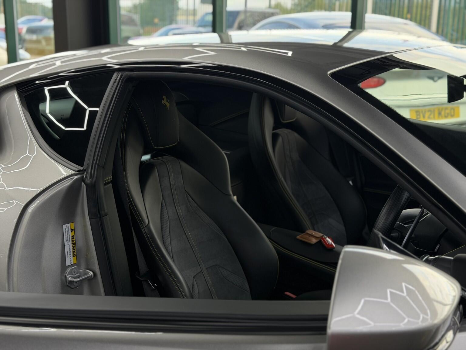 Ferrari 812 view 43