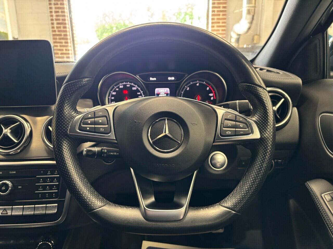 Mercedes-Benz GLA view 16