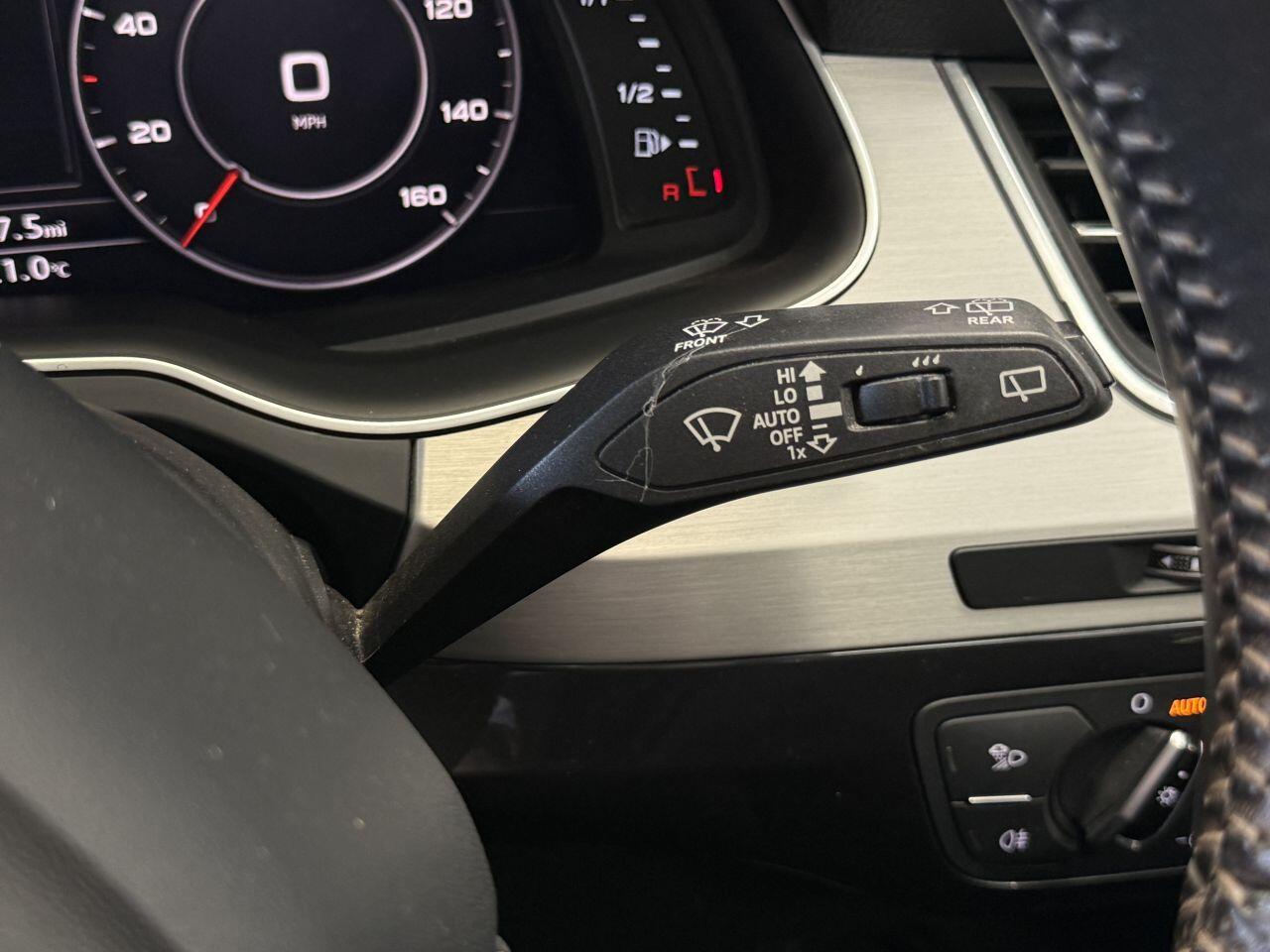 Audi Q7 view 42