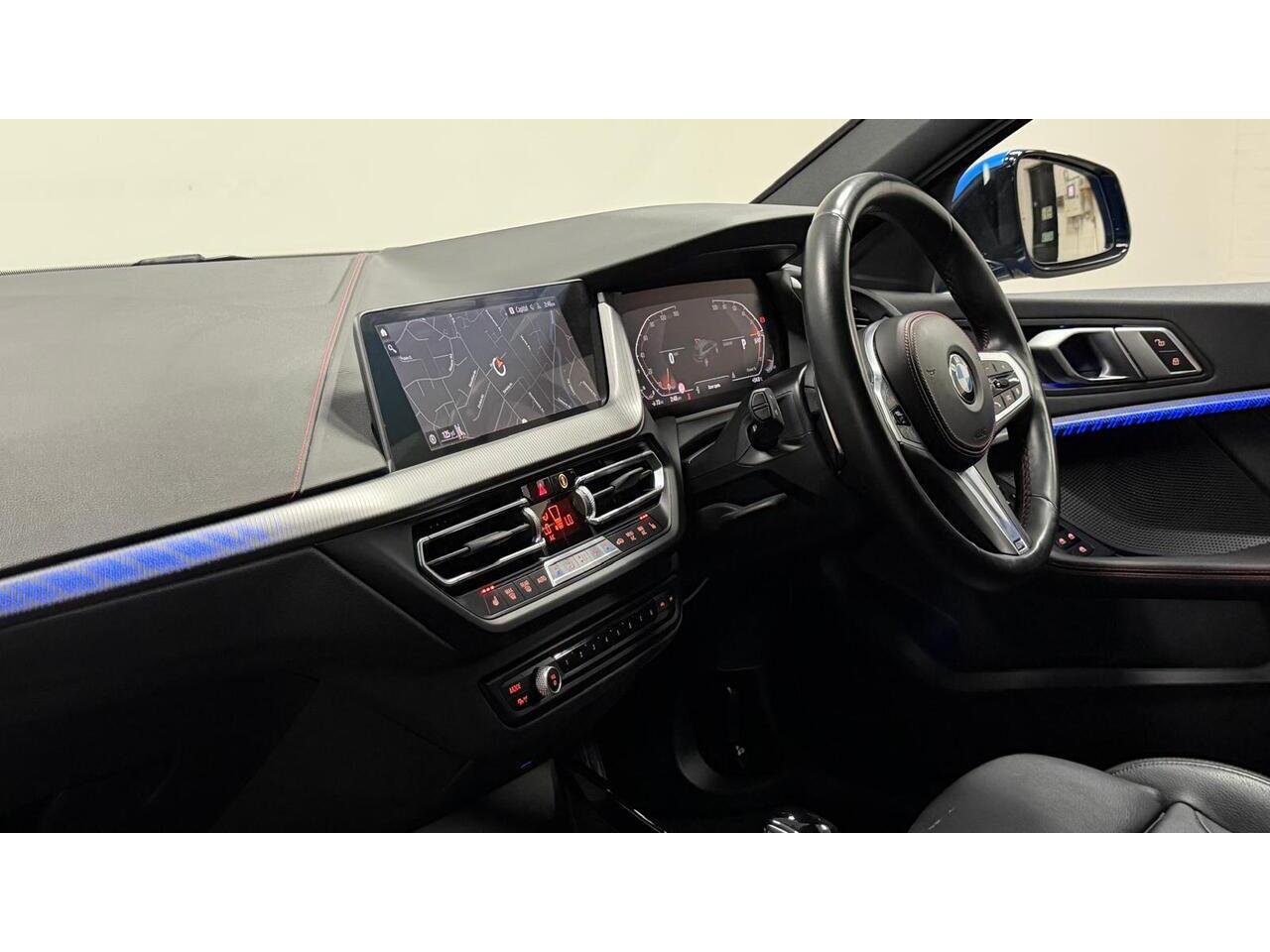 BMW 1 Series view 21