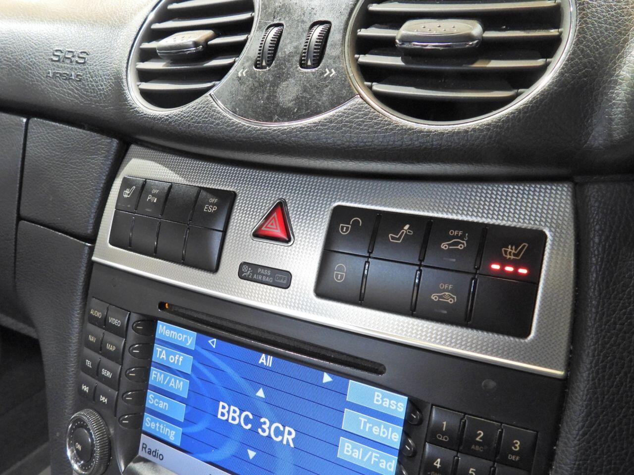 Mercedes-Benz CLK view 36
