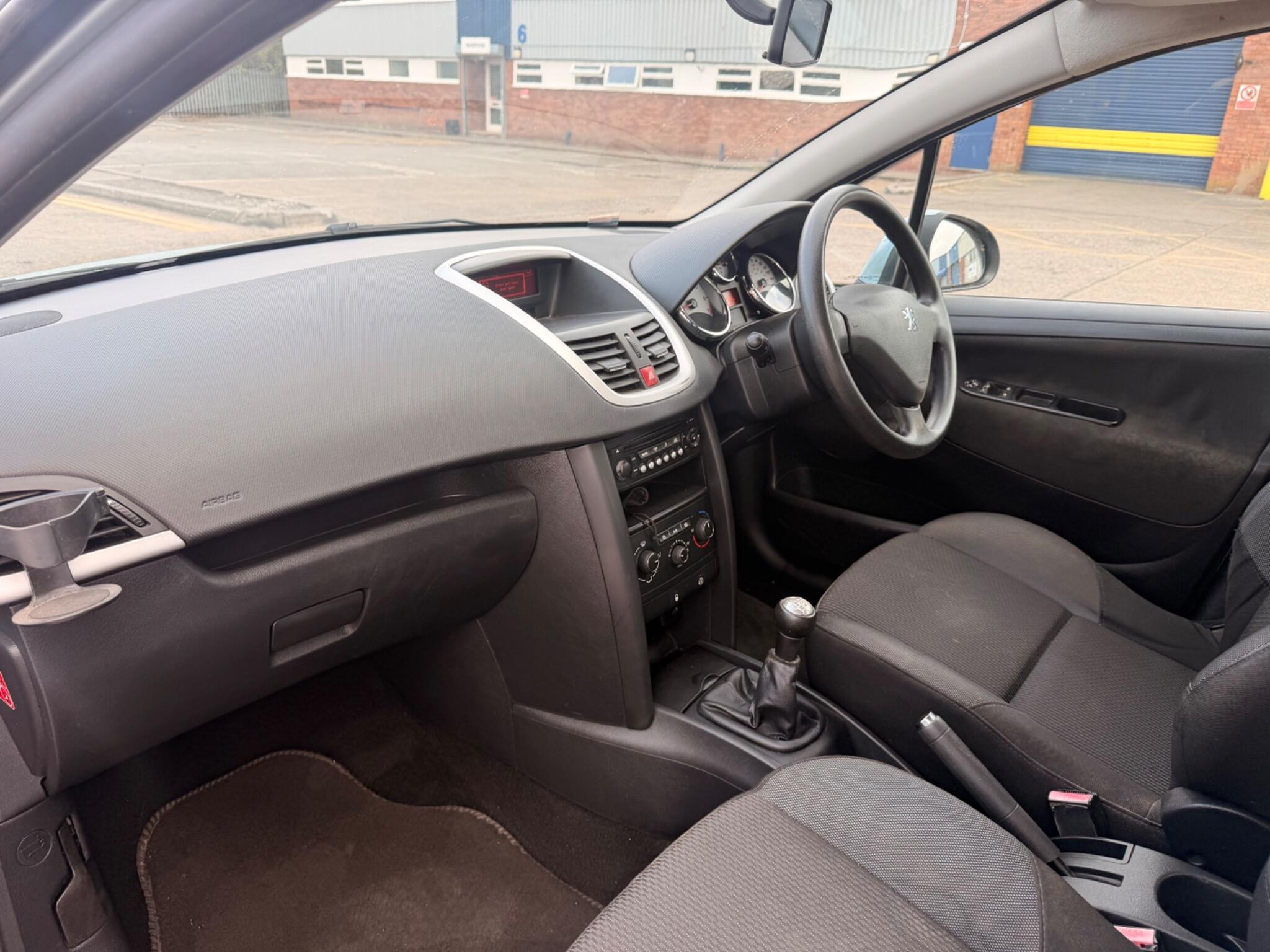 Peugeot 207 view 30