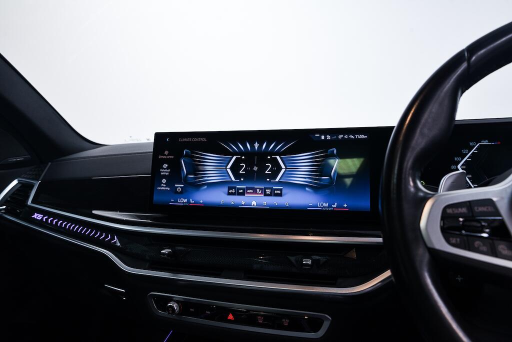 BMW X5 view 23