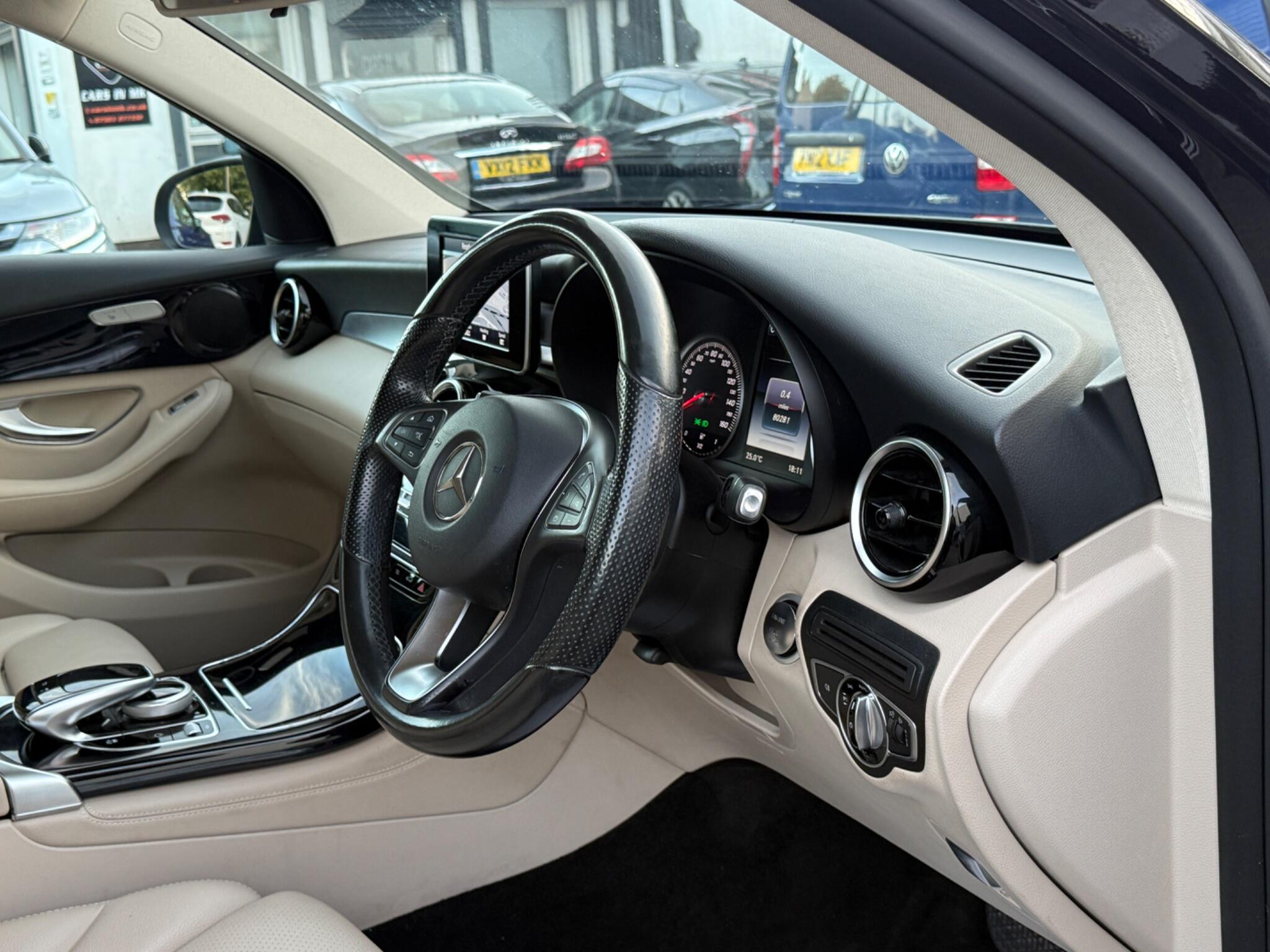 Mercedes-Benz GLC - Image 36