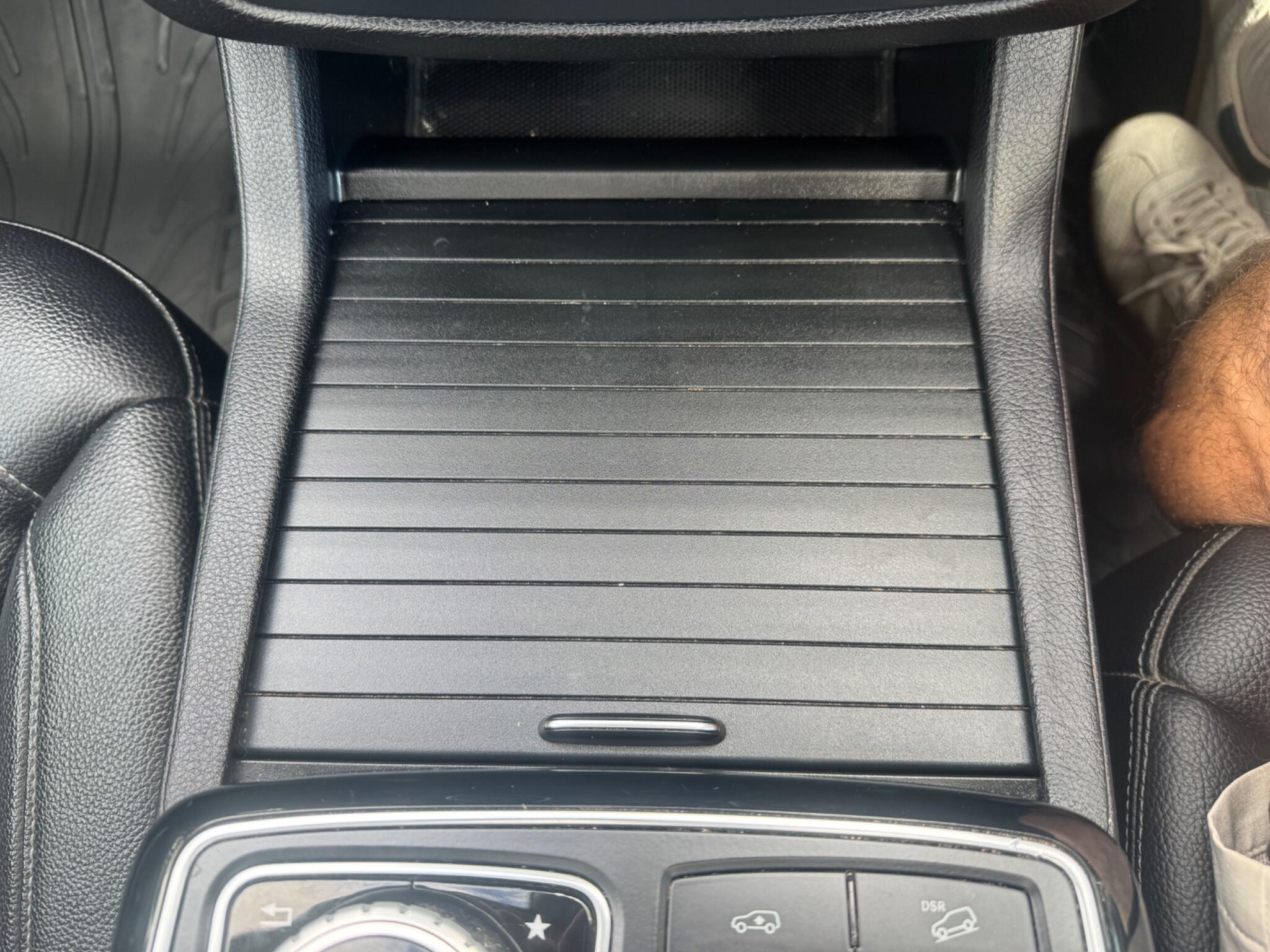 Mercedes-Benz Gle view 33
