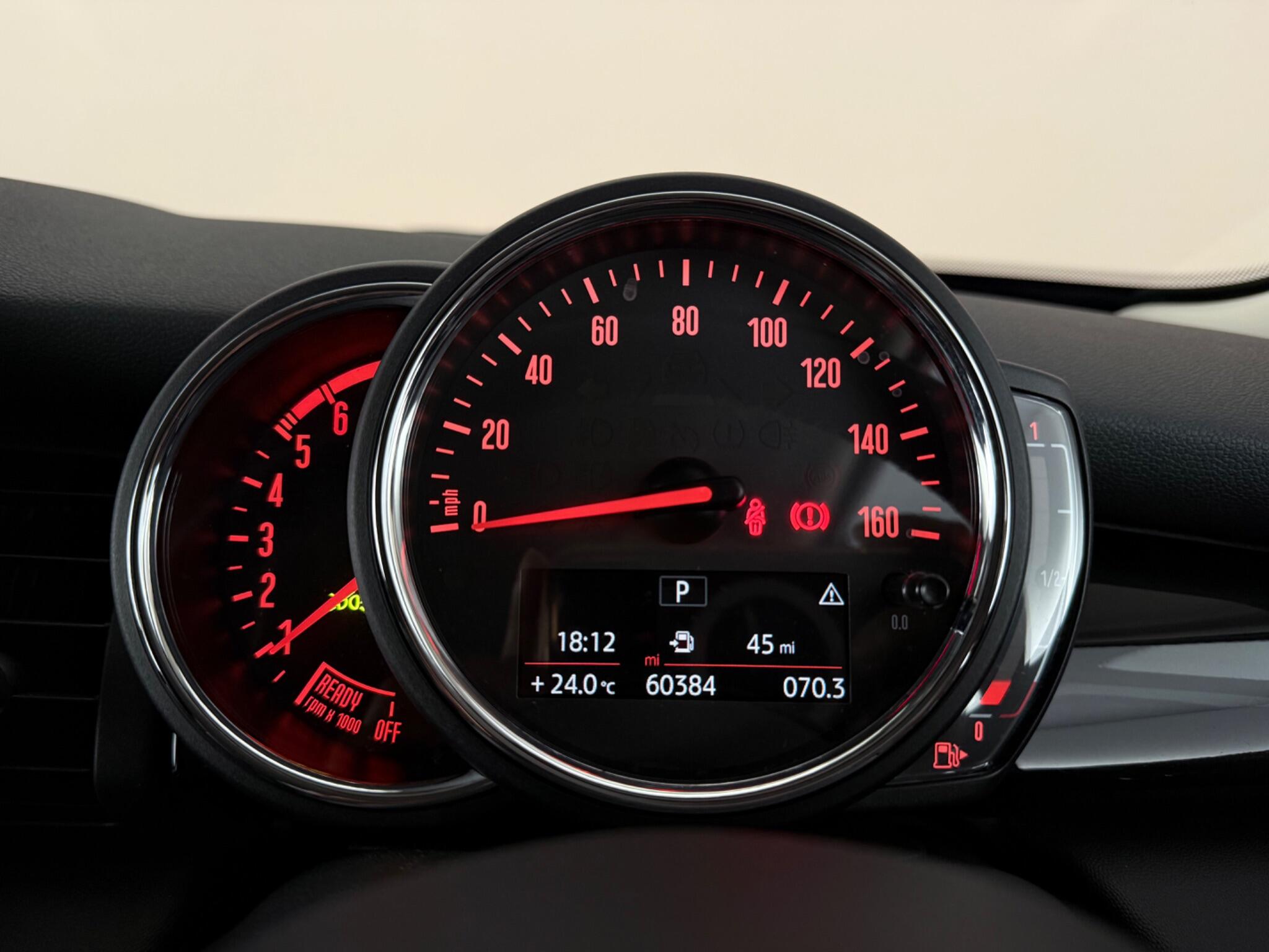 Mini Hatch view 14