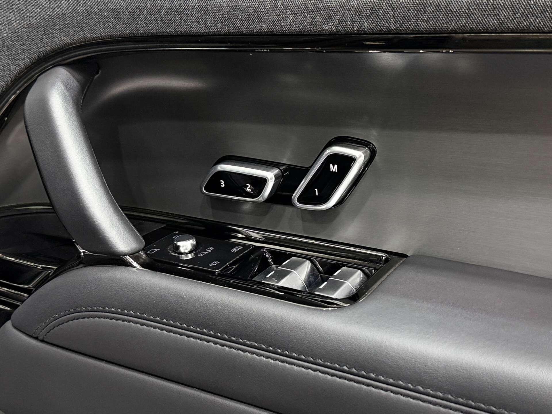 Land Rover Range Rover Sport view 31