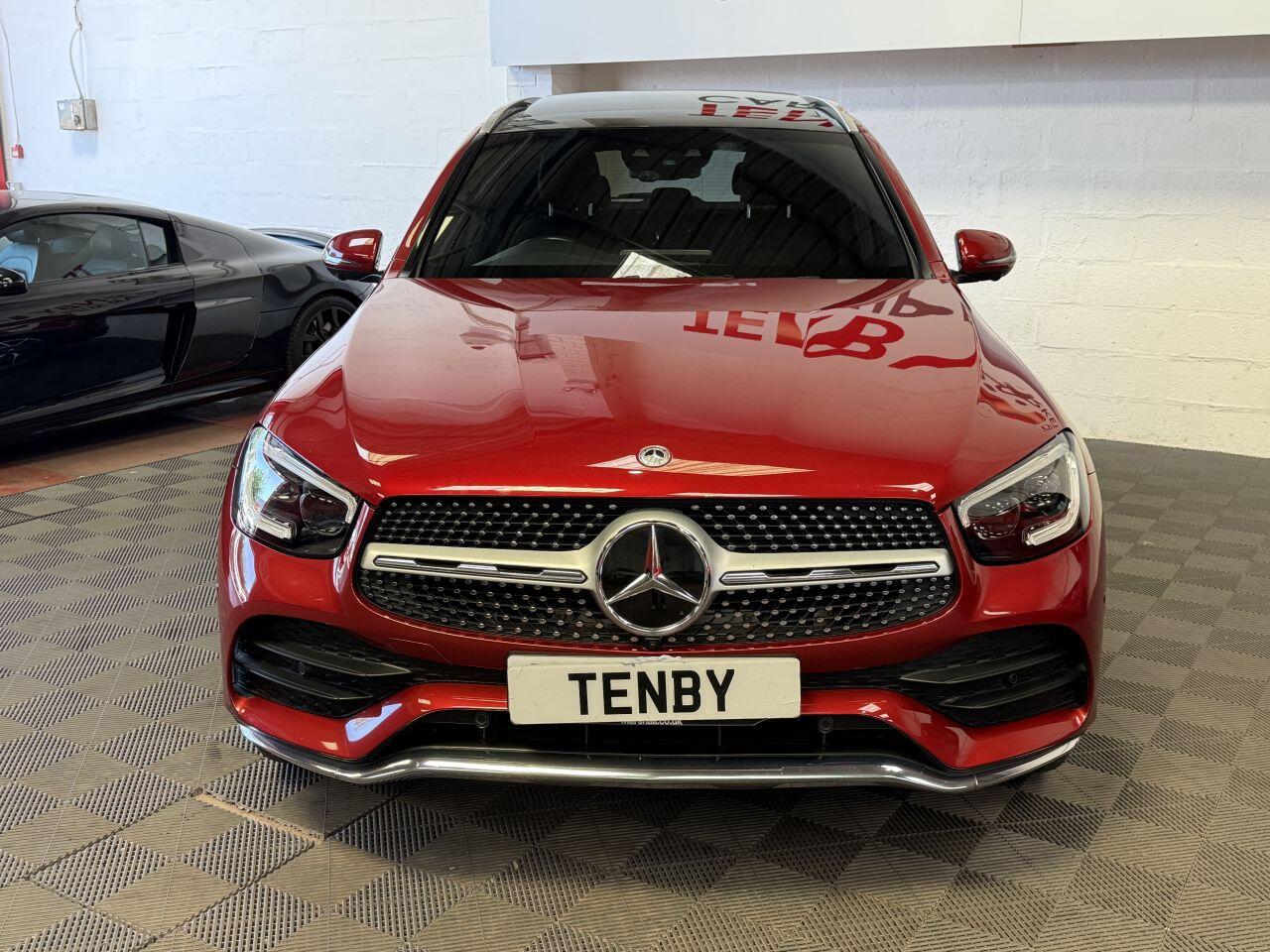 Mercedes-Benz GLC view 3