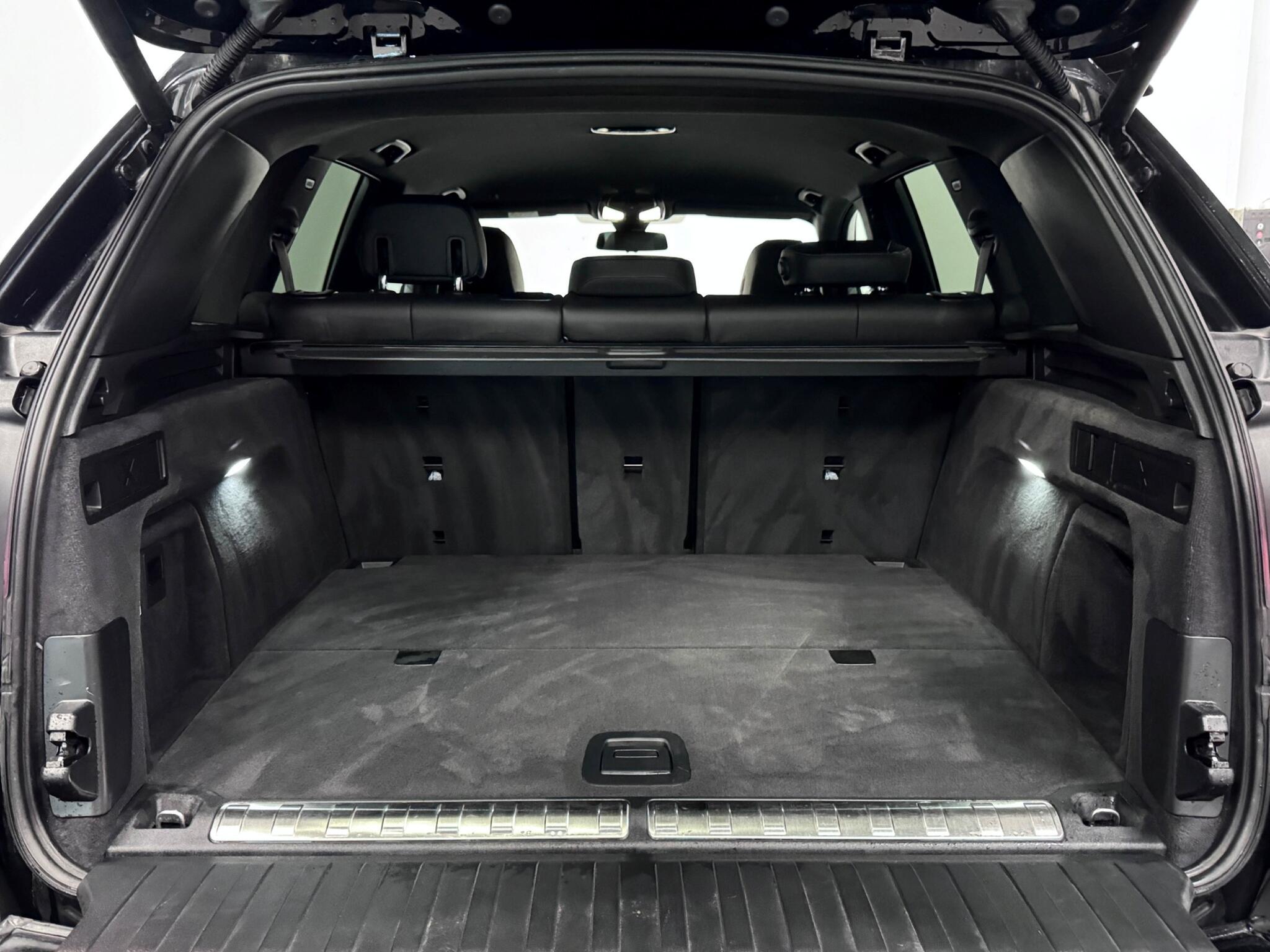 BMW X5 view 9