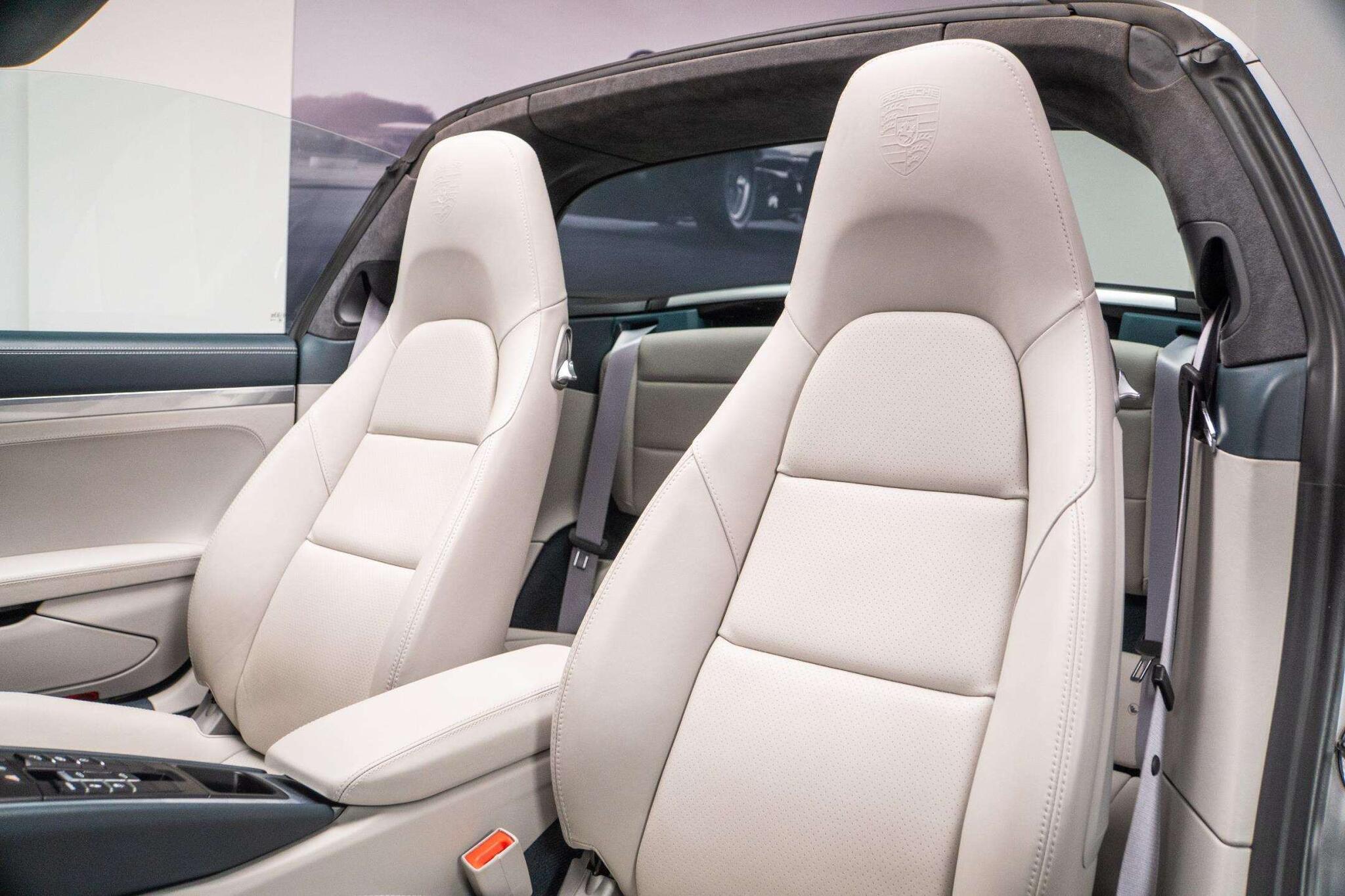 Porsche Targa view 12