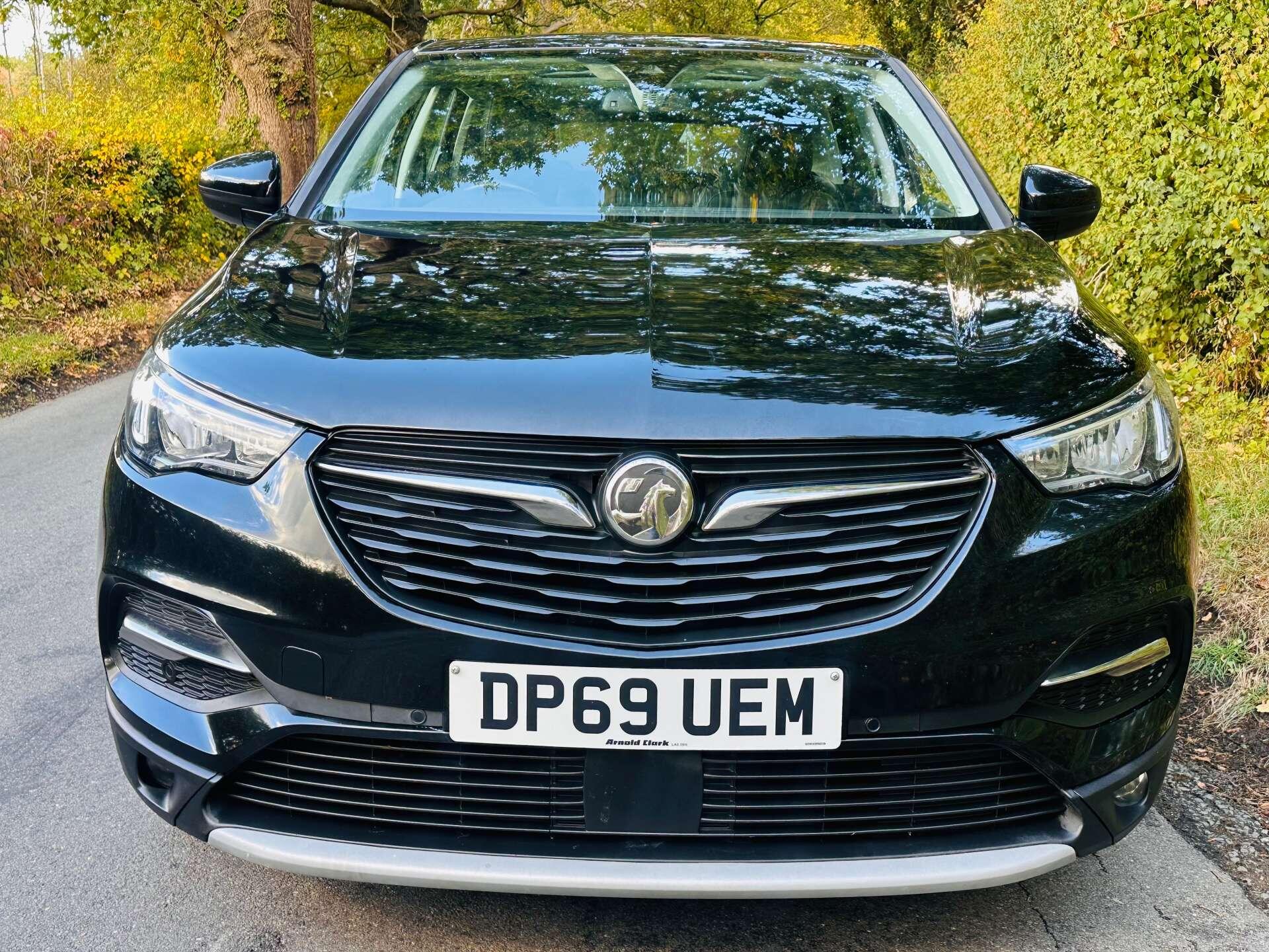 Vauxhall Grandland X view 3