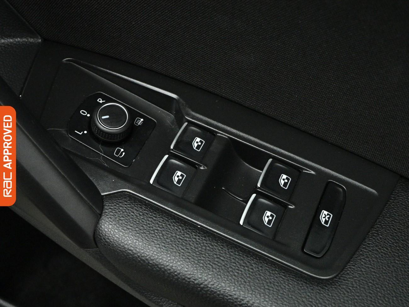 Volkswagen Tiguan Allspace view 35