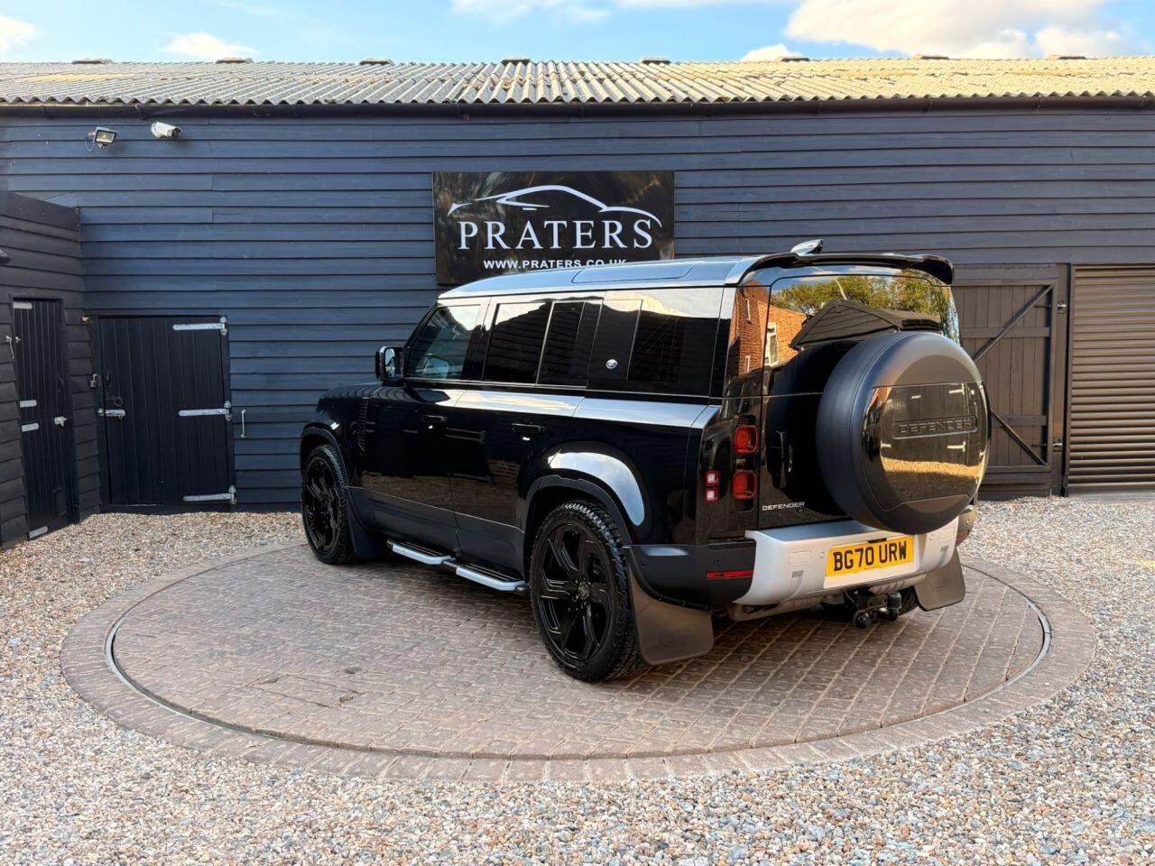 Land Rover Defender view 3
