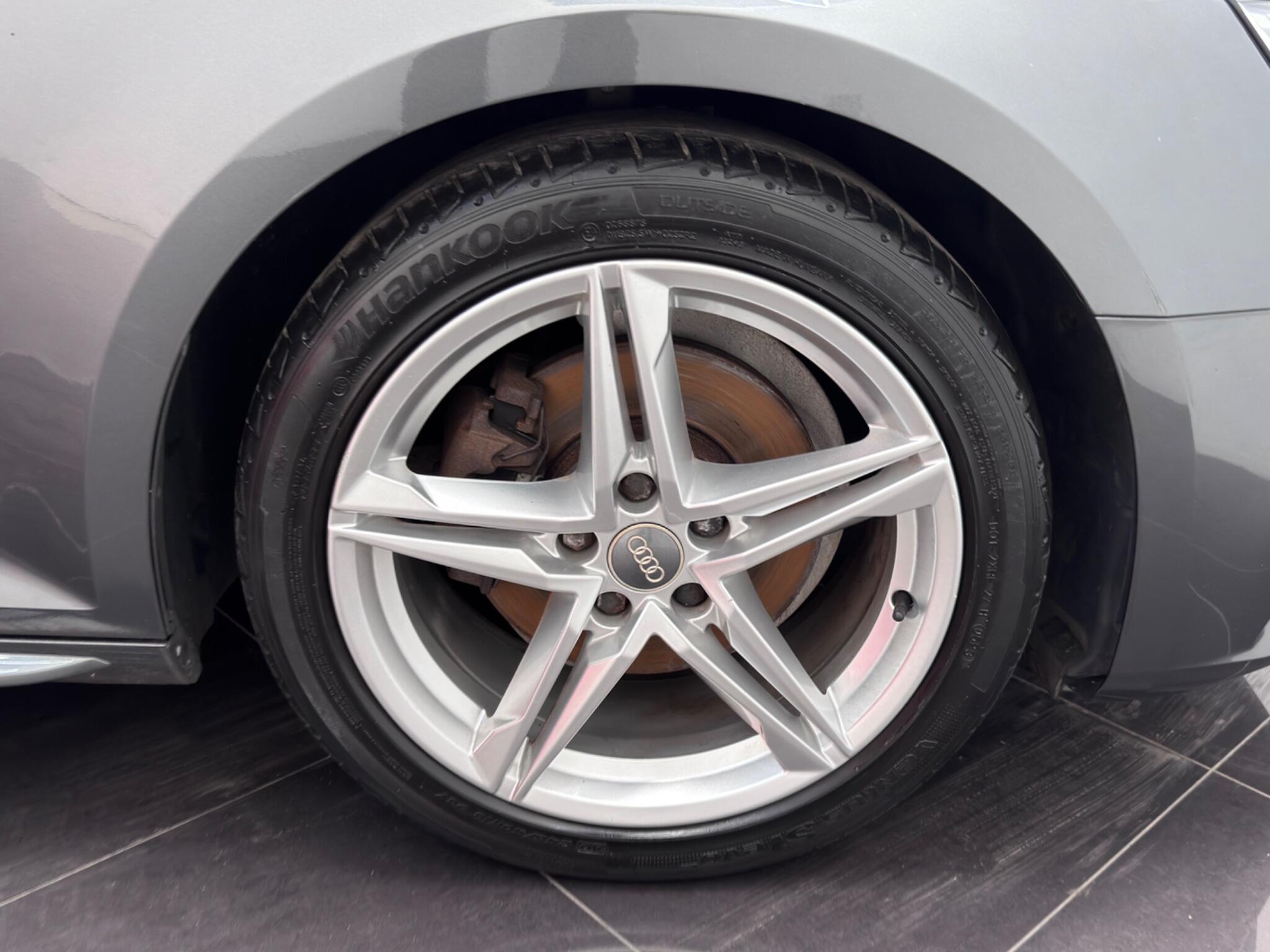 Audi A4 view 65