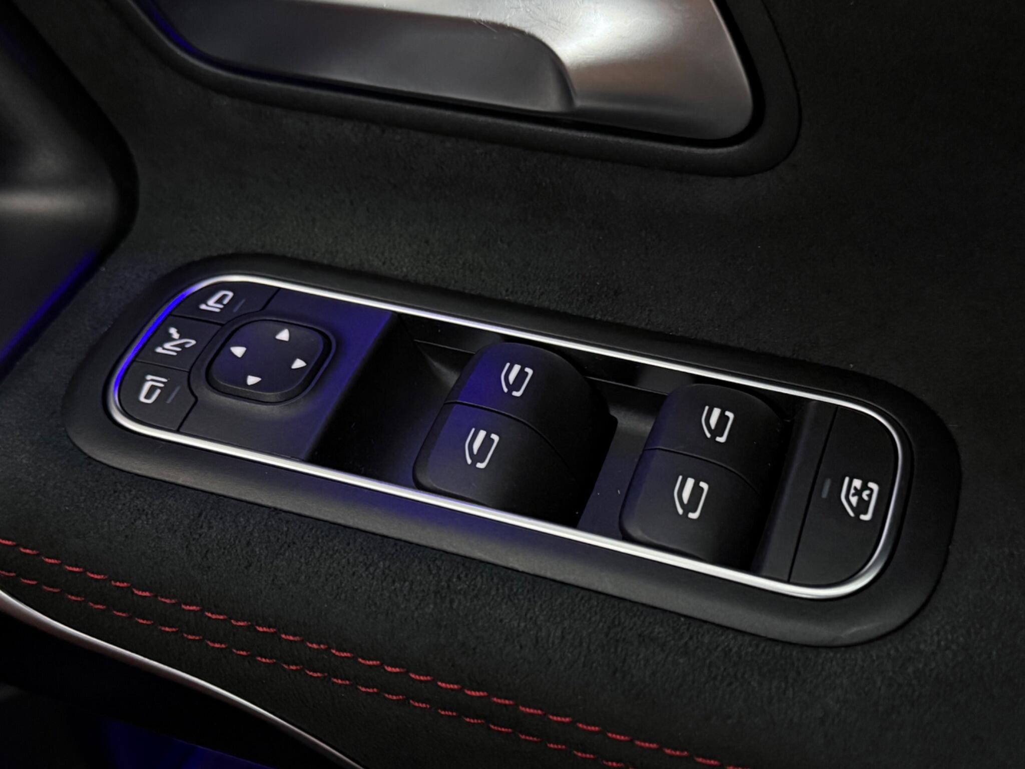 Mercedes-Benz CLA view 20