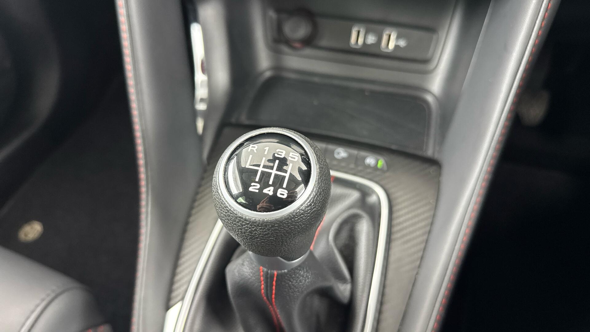 MG ZS view 30