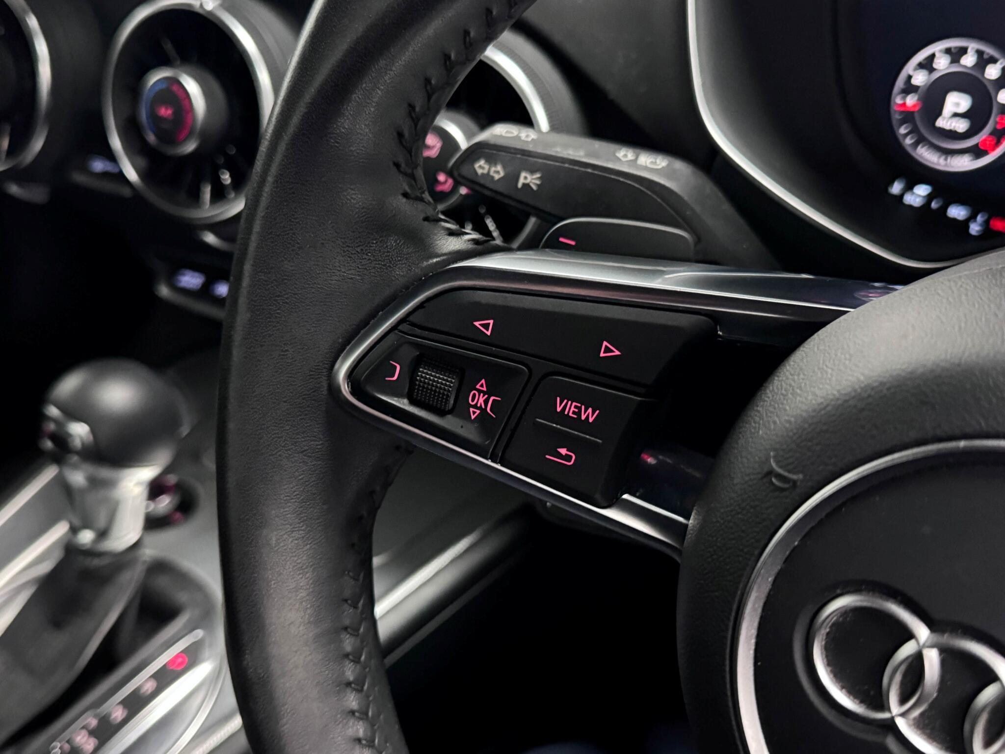 Audi TT view 17