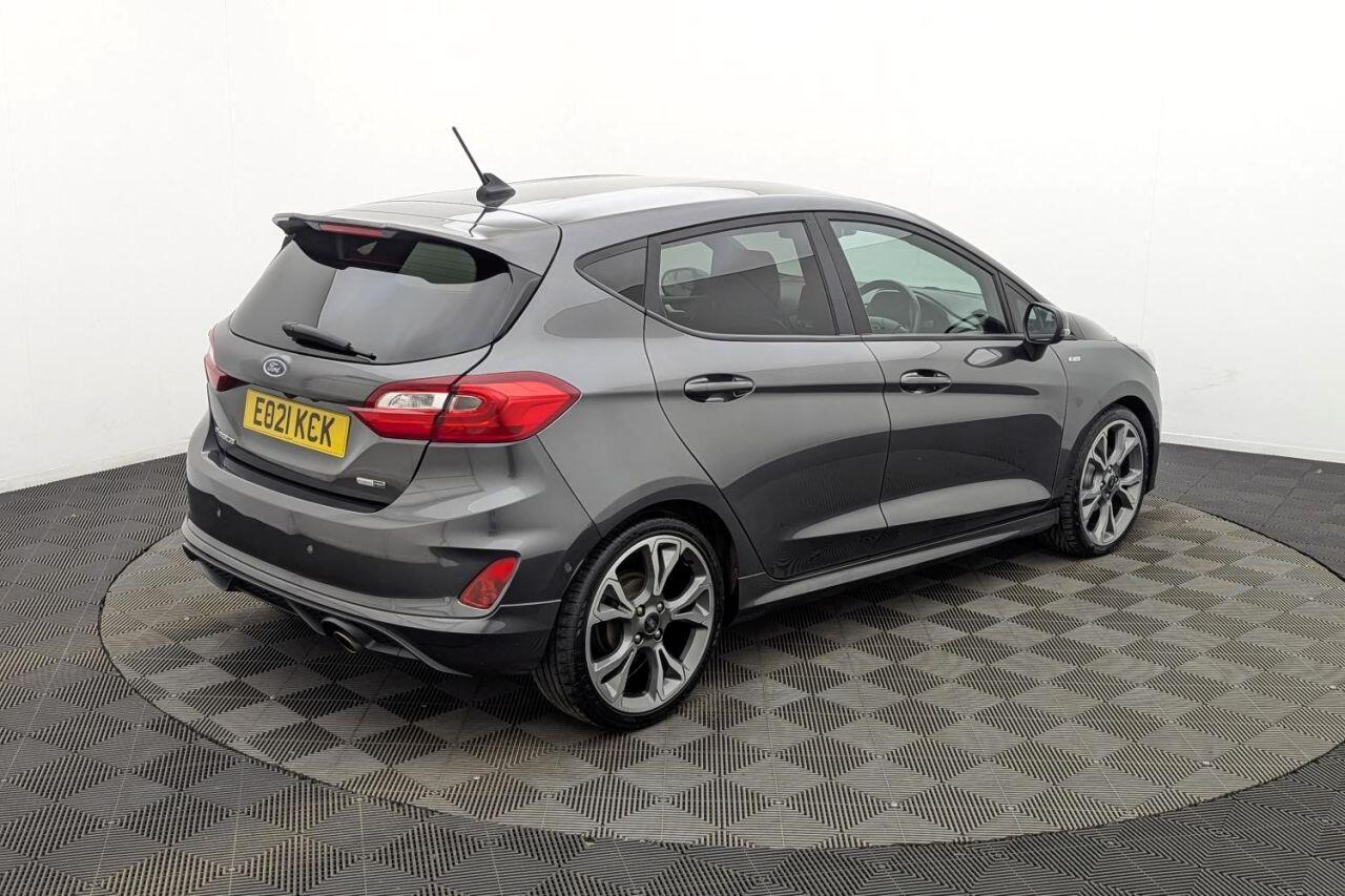 Ford Fiesta view 49