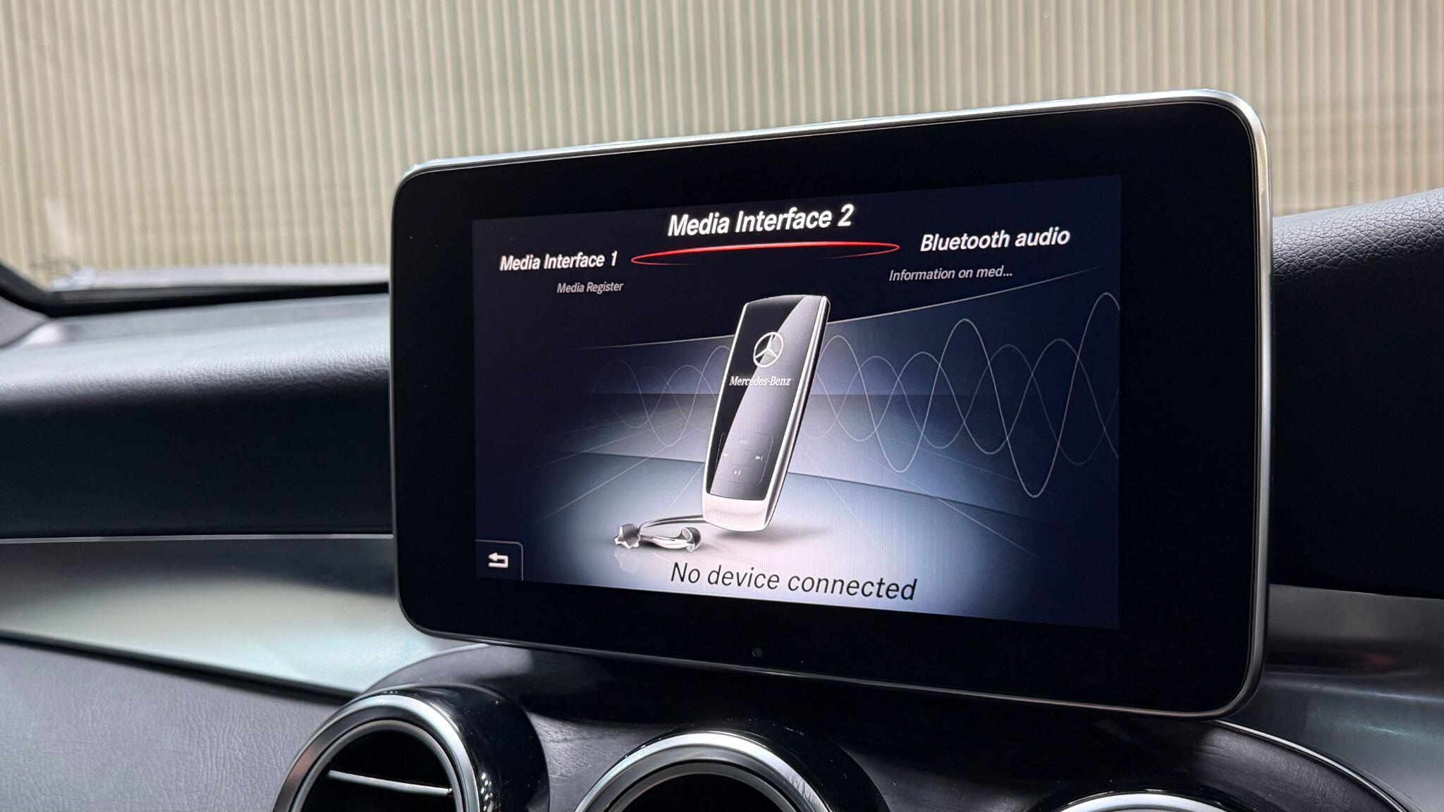 Mercedes-Benz GLC view 23
