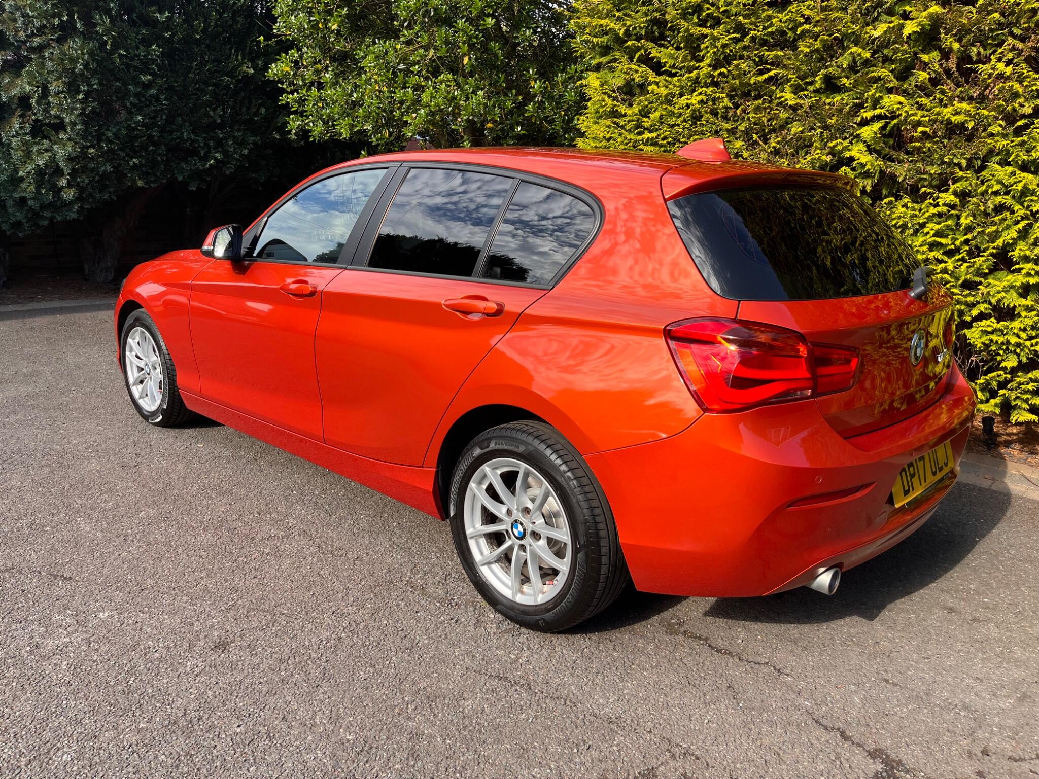 BMW 1 Series view 11