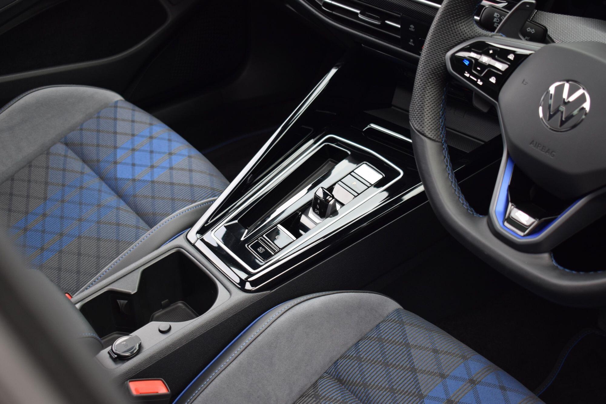 Volkswagen Golf view 7