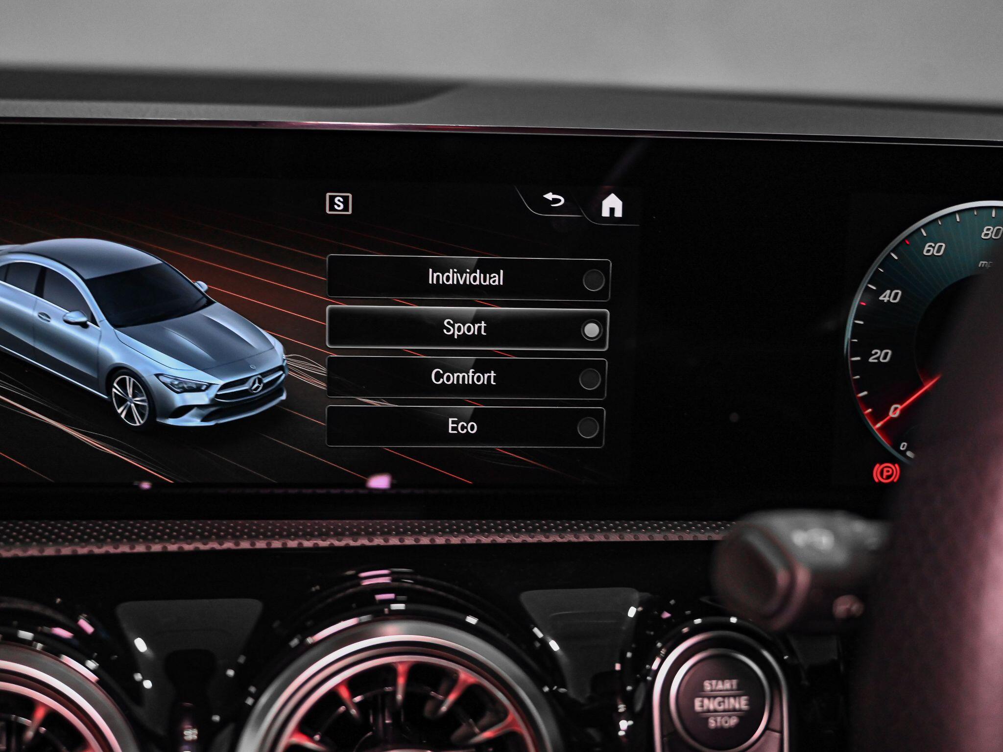 Mercedes-Benz Cla view 14