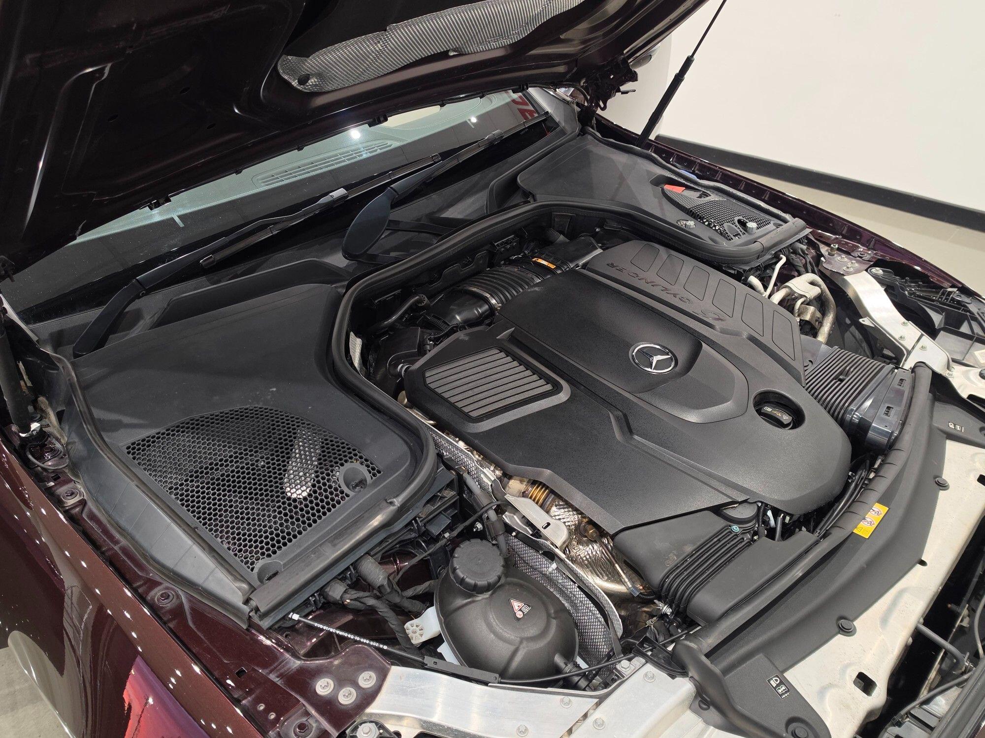 Mercedes-Benz E-Class view 57