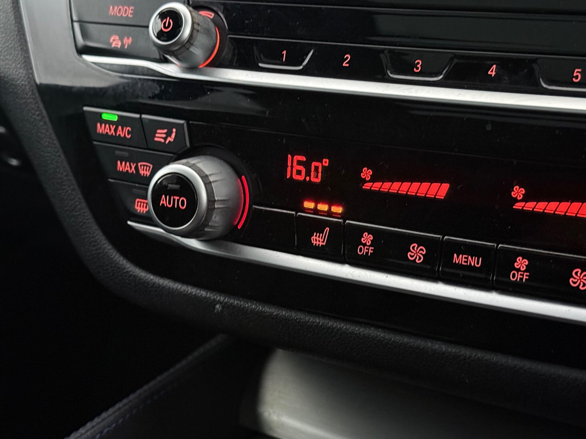 BMW 6 Series view 26