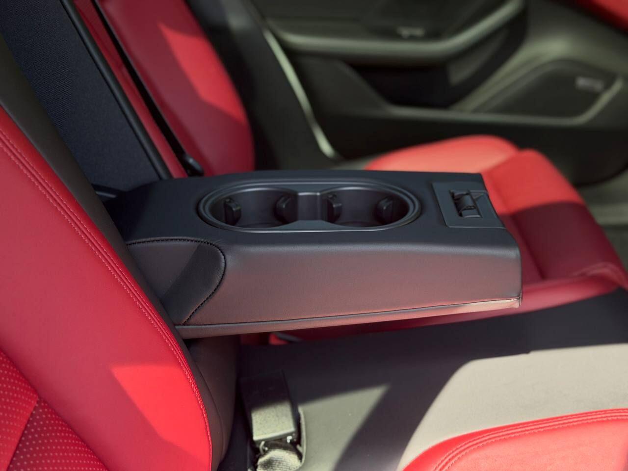 Porsche Taycan view 20