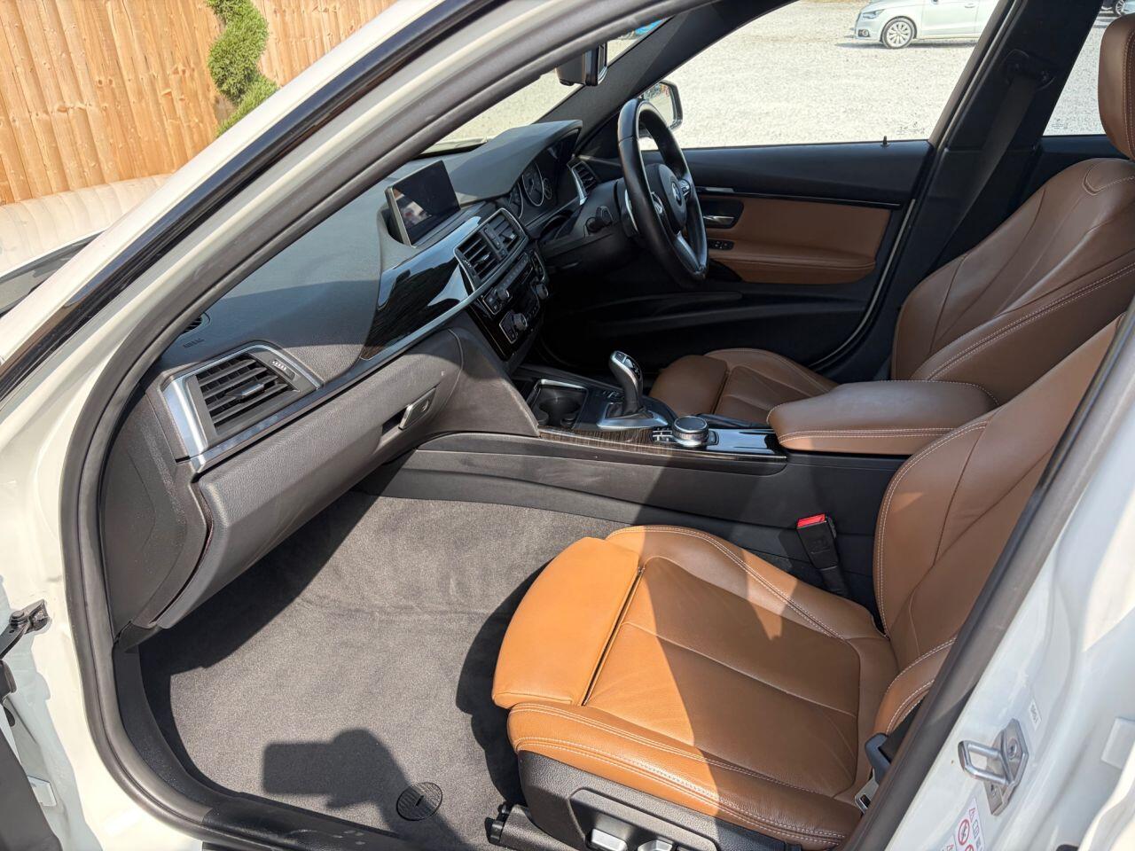 BMW 3 Series view 16