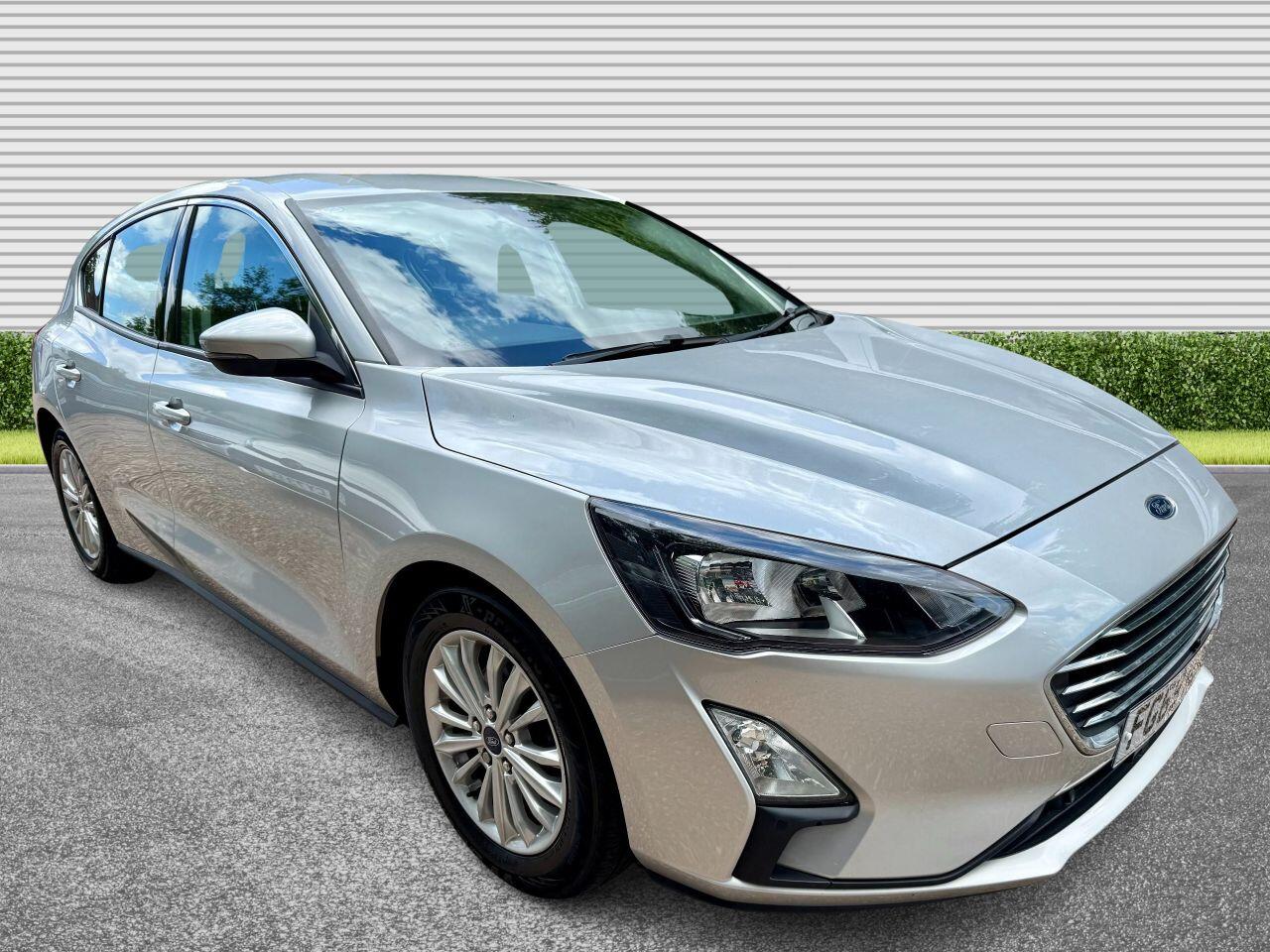 Ford Focus view 5