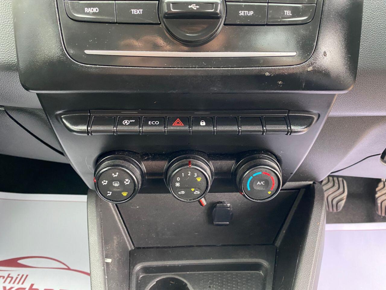 Dacia Duster view 26
