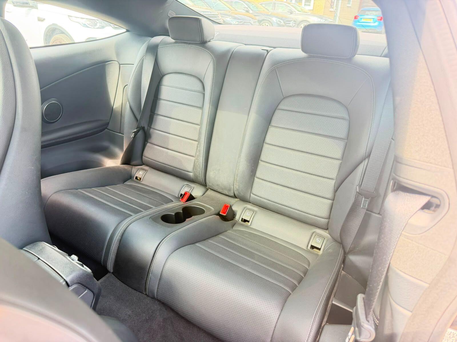 Mercedes-Benz C-Class view 13