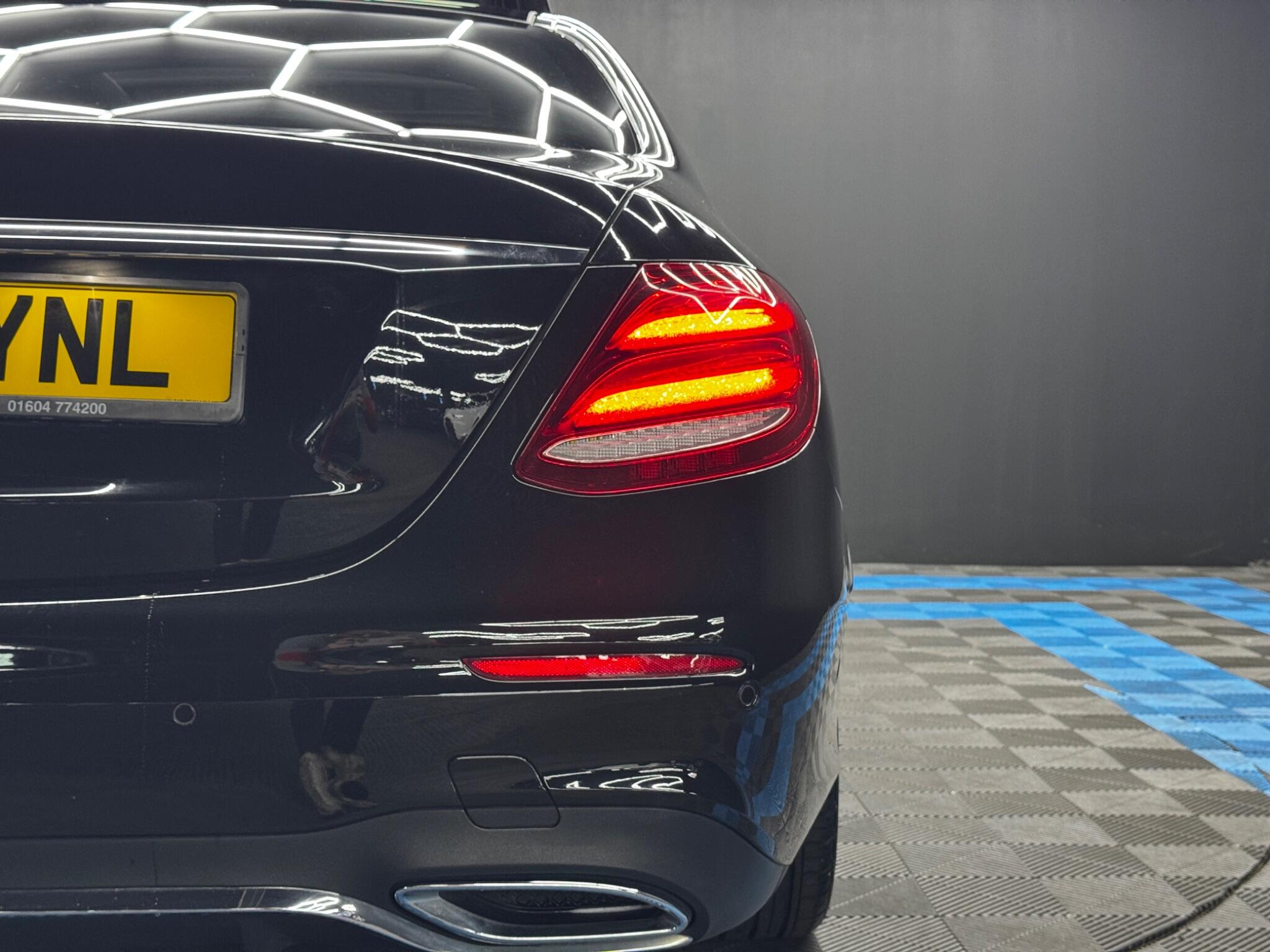 Mercedes-Benz E-Class view 47