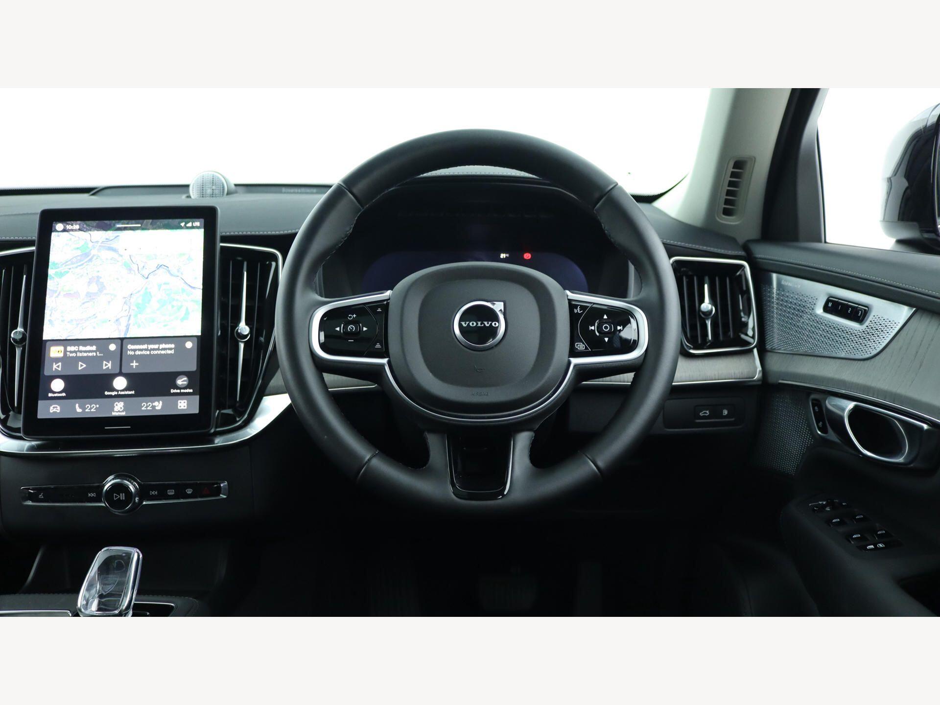 Volvo XC90 view 13