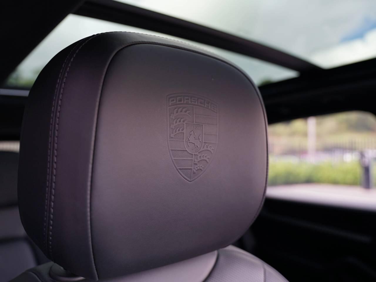 Porsche Cayenne view 24